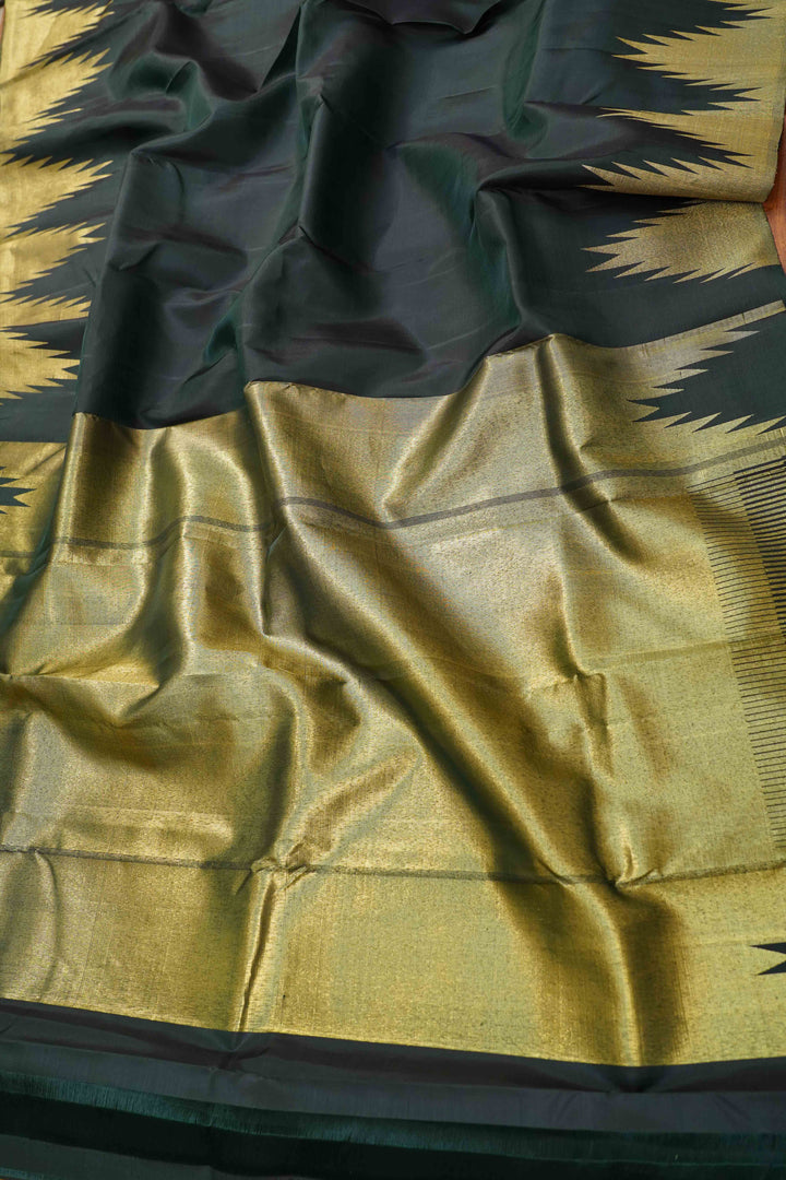 DARK GREEN PURE KANCHIVARAM SILK SAREE - Queens Jewel Emporium