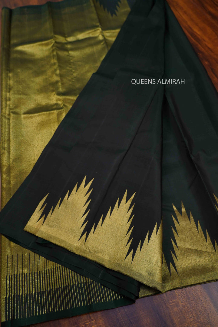 DARK GREEN PURE KANCHIVARAM SILK SAREE - Queens Jewel Emporium