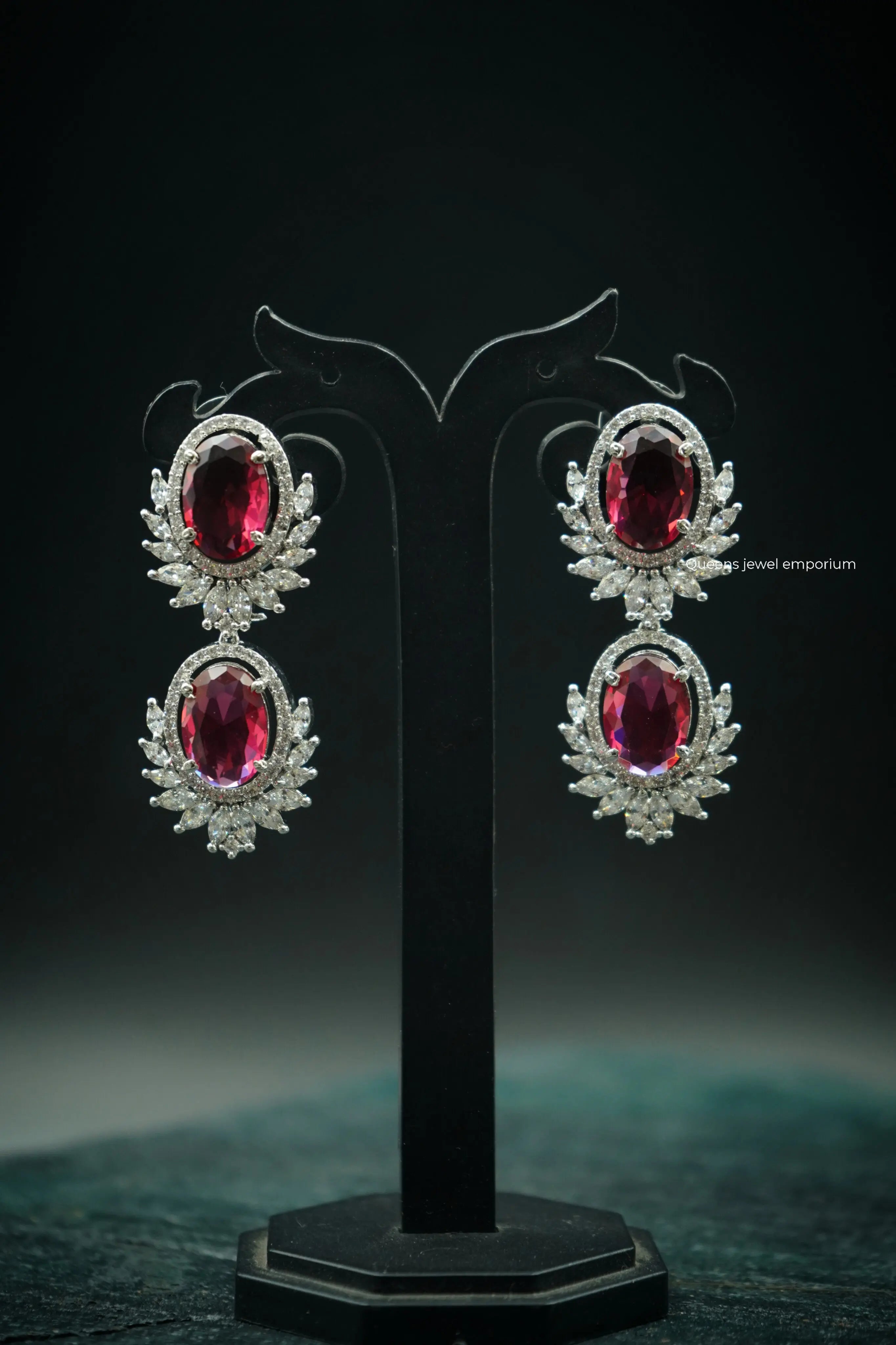 SARAH NECKLACE - Queens Jewel Emporium