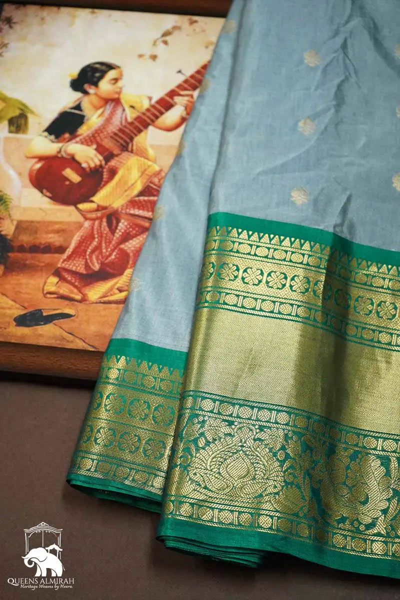 SHUTTLE GREY WITH MINERAL GREEN  MANGALGIRI  GADWAL SAREE - Queens Jewel Emporium