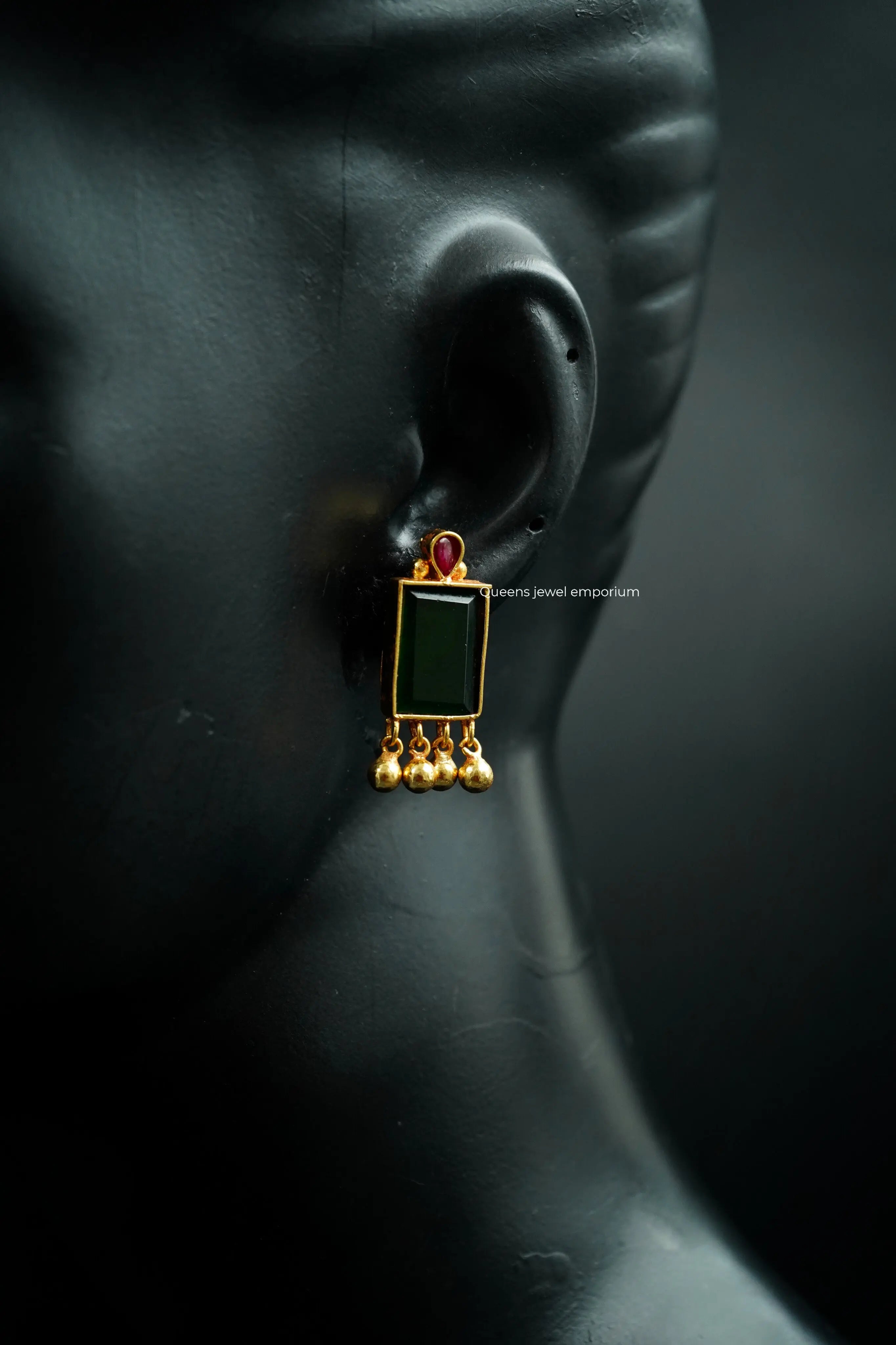 SREEYA STUD - Queens Jewel Emporium
