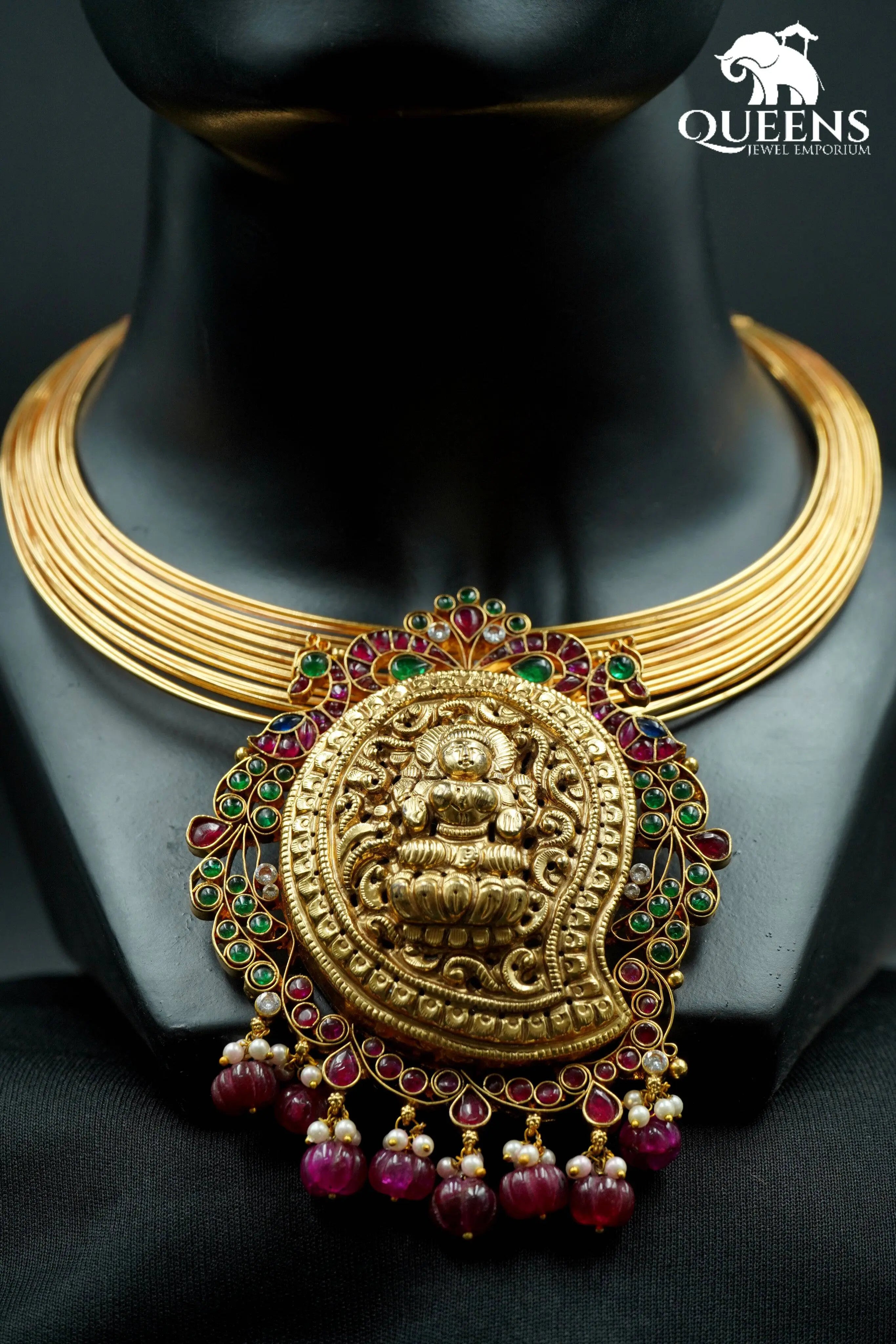 SRINIDHI NAGAS PENDANT - Queens Jewel Emporium
