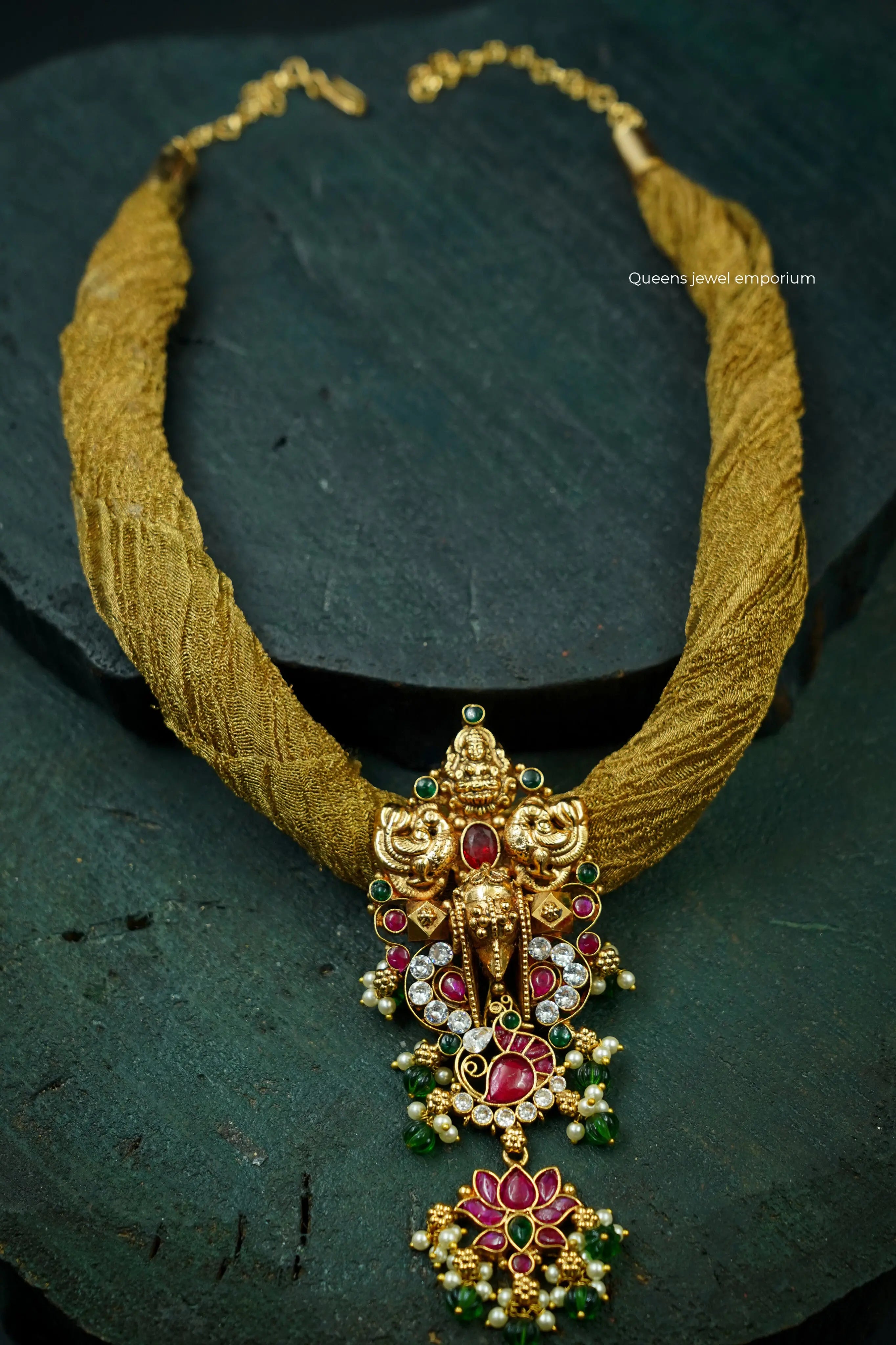 SWARNIKA PENDANT - Queens Jewel Emporium