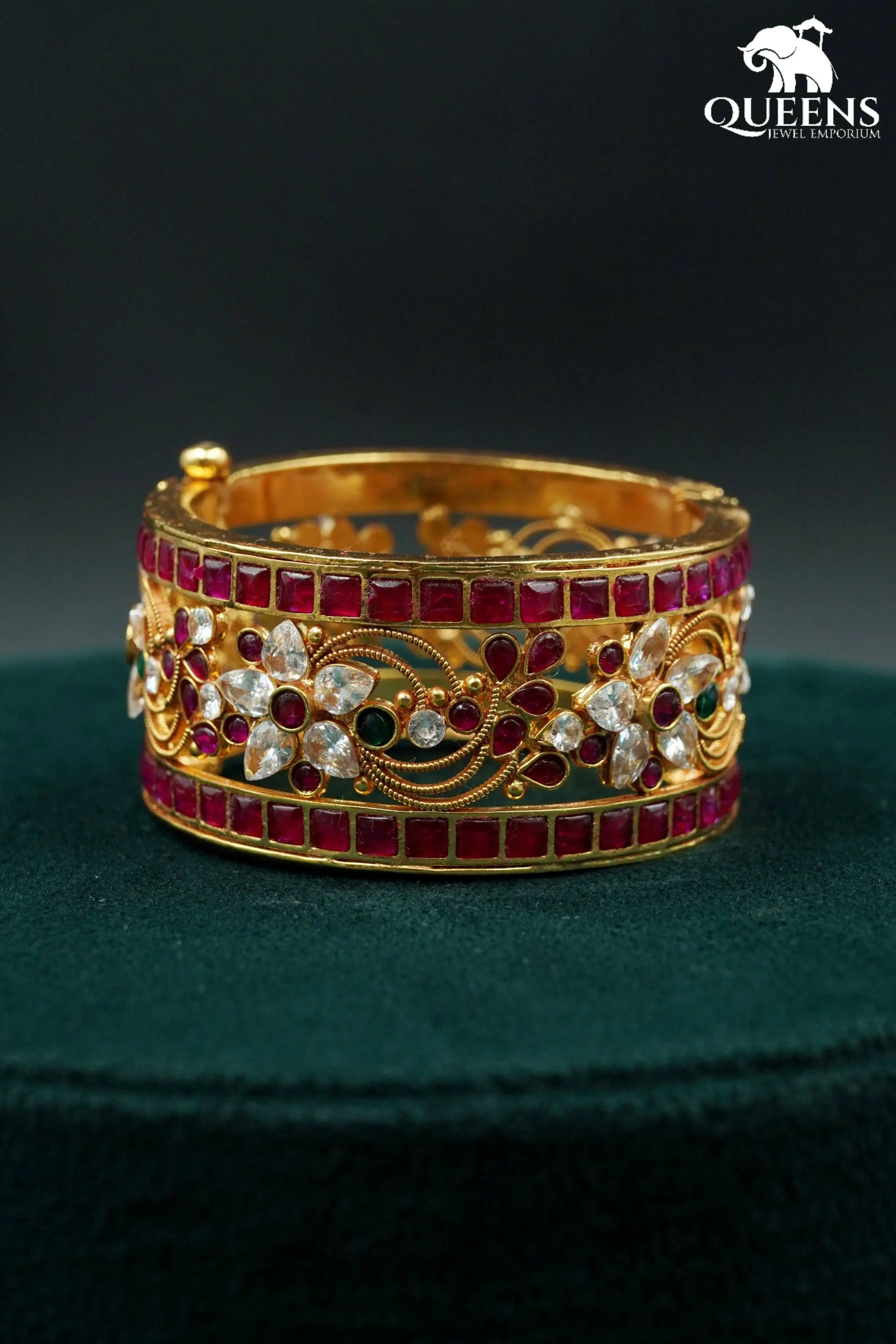THANIKA KEMP BANGLE - Queens Jewel Emporium