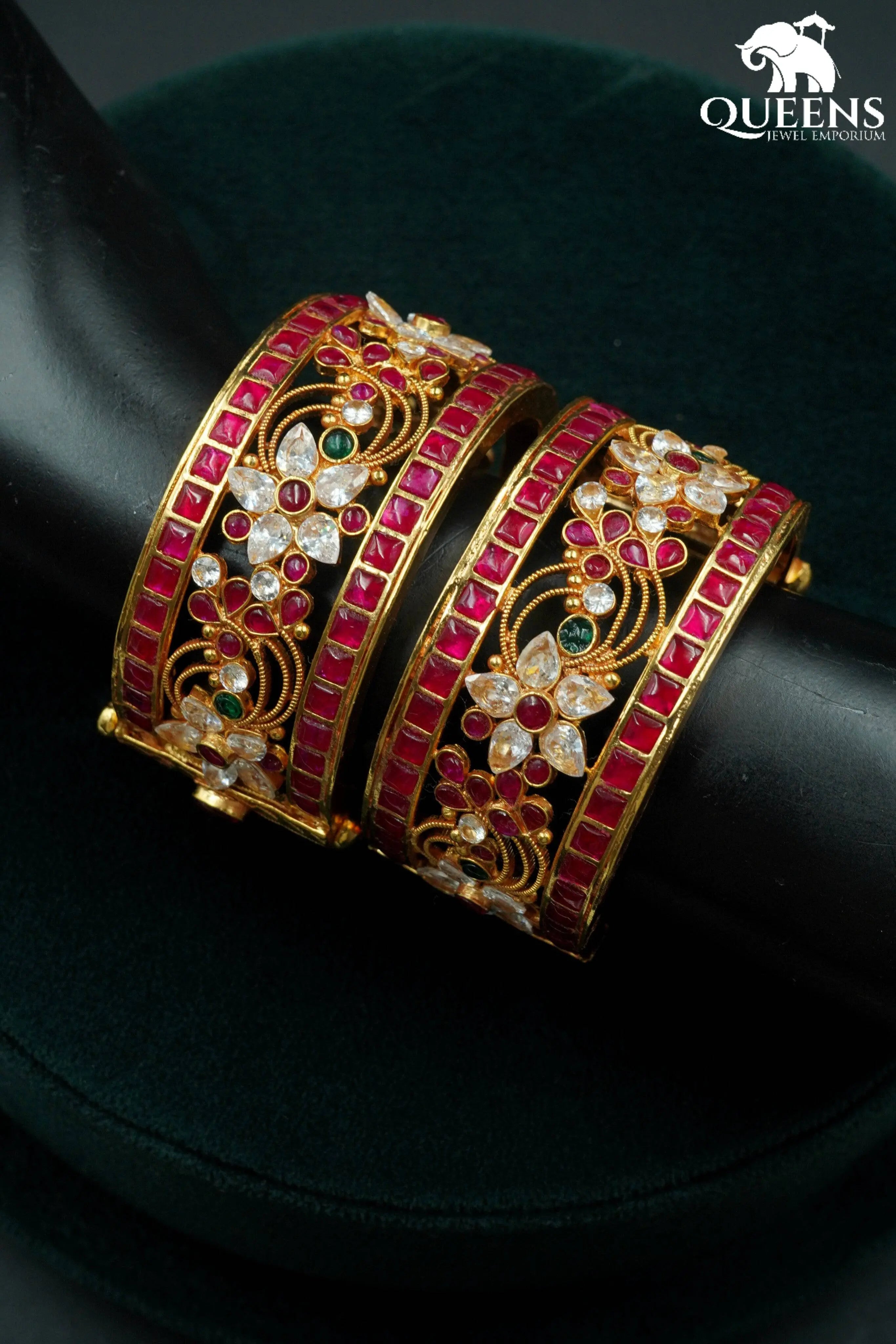 THANIKA KEMP BANGLE - Queens Jewel Emporium