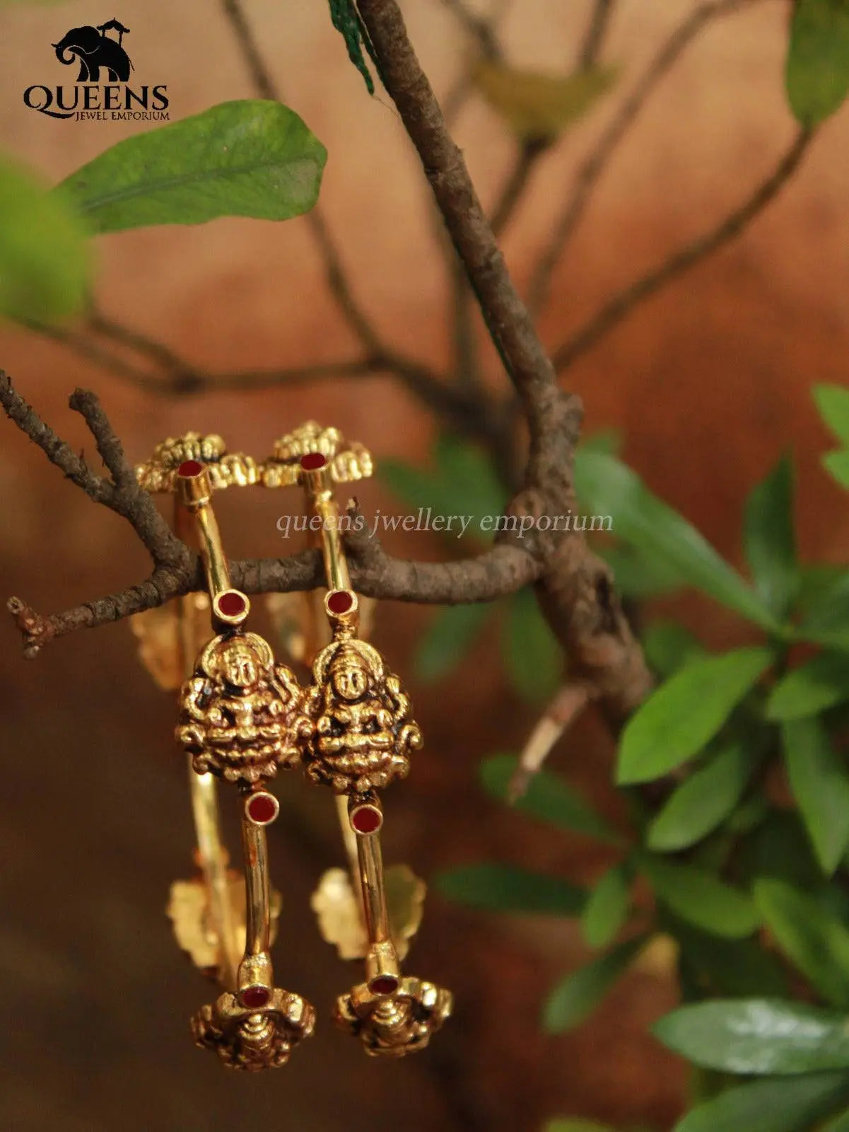THIRAGAI NAGAS BANGLE - Queens Jewel Emporium