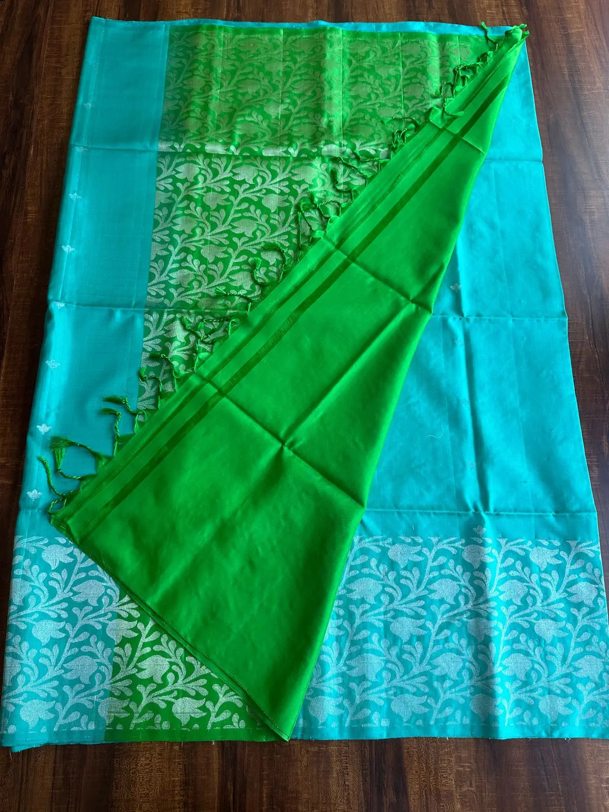 TURQUOISE BLUE WITH GREEN PURE SOFT SILK SAREE - Queens Jewel Emporium
