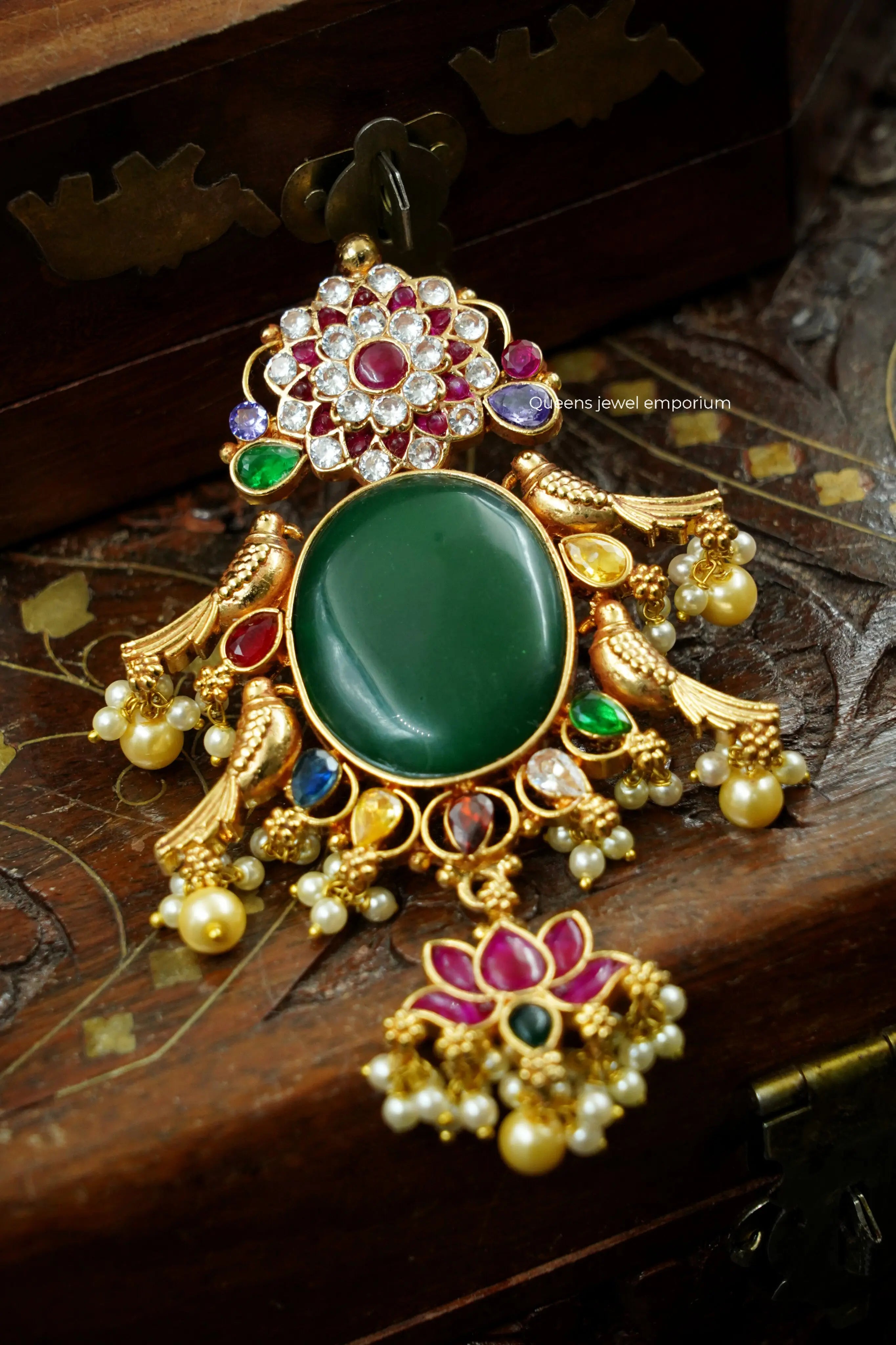 Tharika Pendant - Queens Jewel Emporium