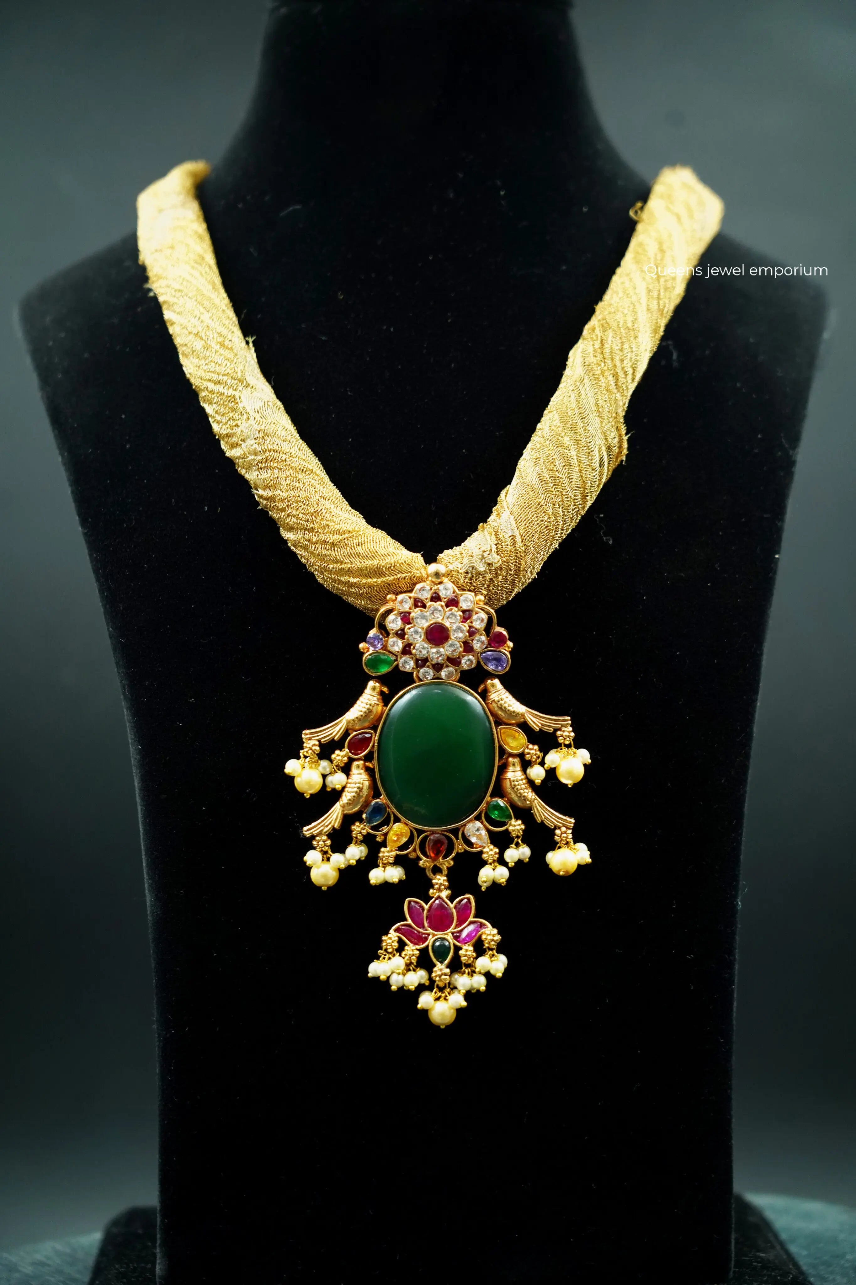 Tharika Pendant - Queens Jewel Emporium
