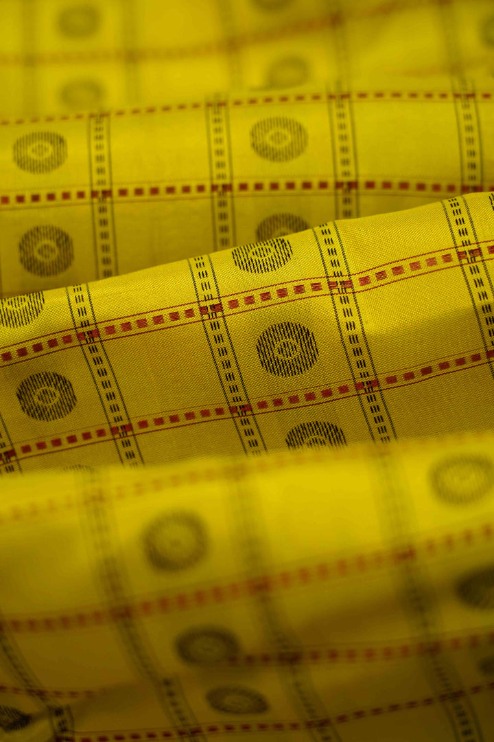 OLIVE YELLOW WITH PEA GREEN PURE KANCHIVARAM SILK SAREE - Queens Jewel Emporium