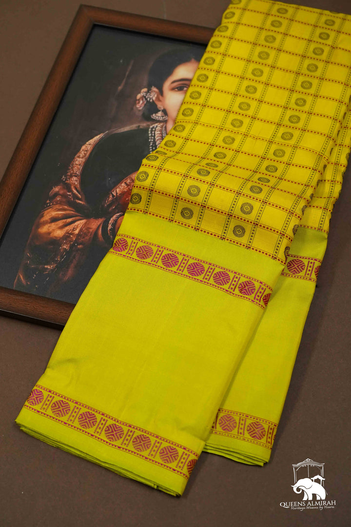 OLIVE YELLOW WITH PEA GREEN PURE KANCHIVARAM SILK SAREE - Queens Jewel Emporium