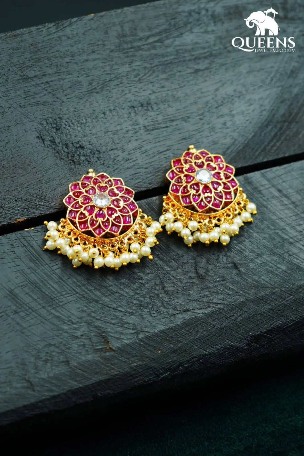 VAANATHI SIMPLE EARRINGS - Queens Jewel Emporium