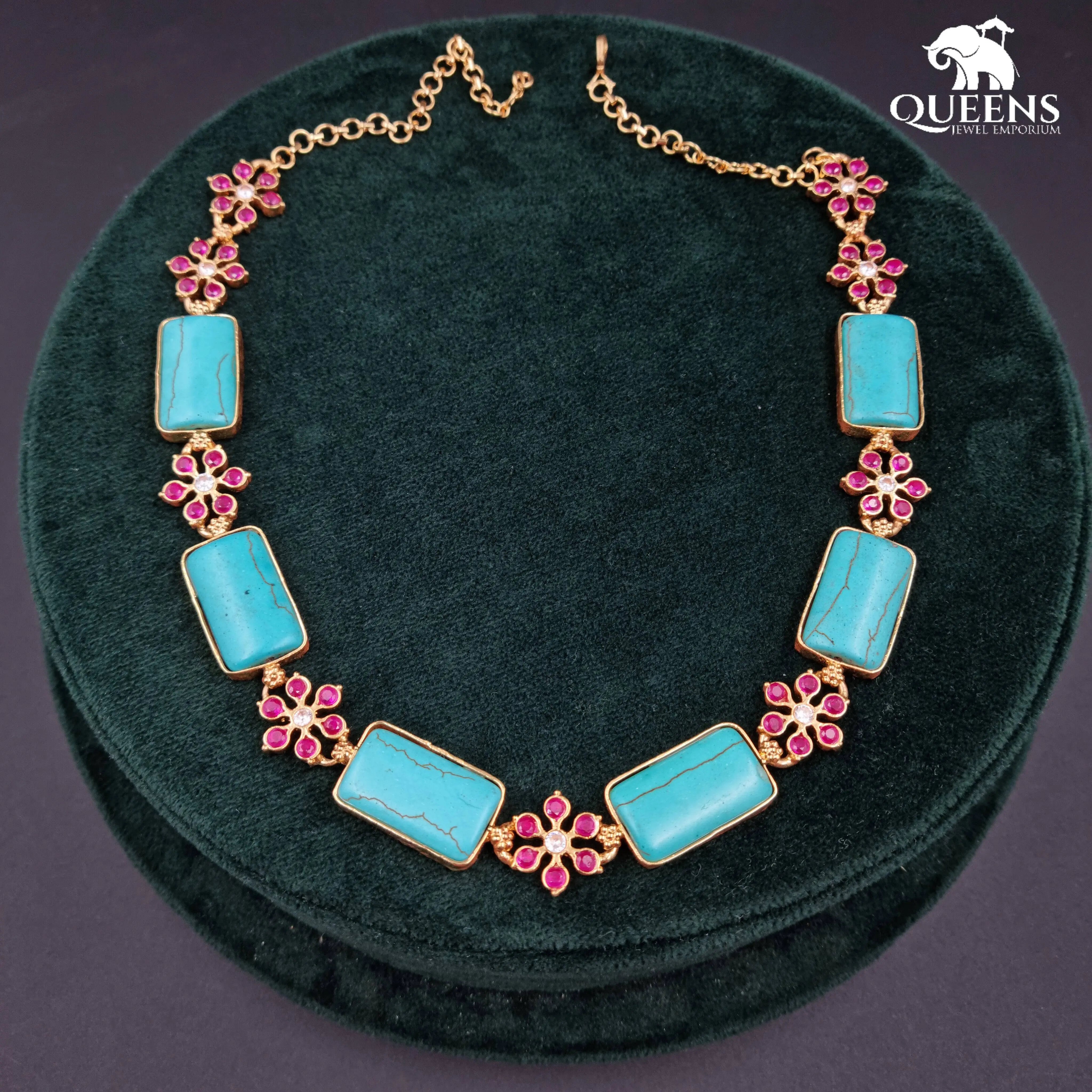 VANDHANA FLORAL NECKLACE - Queens Jewel Emporium
