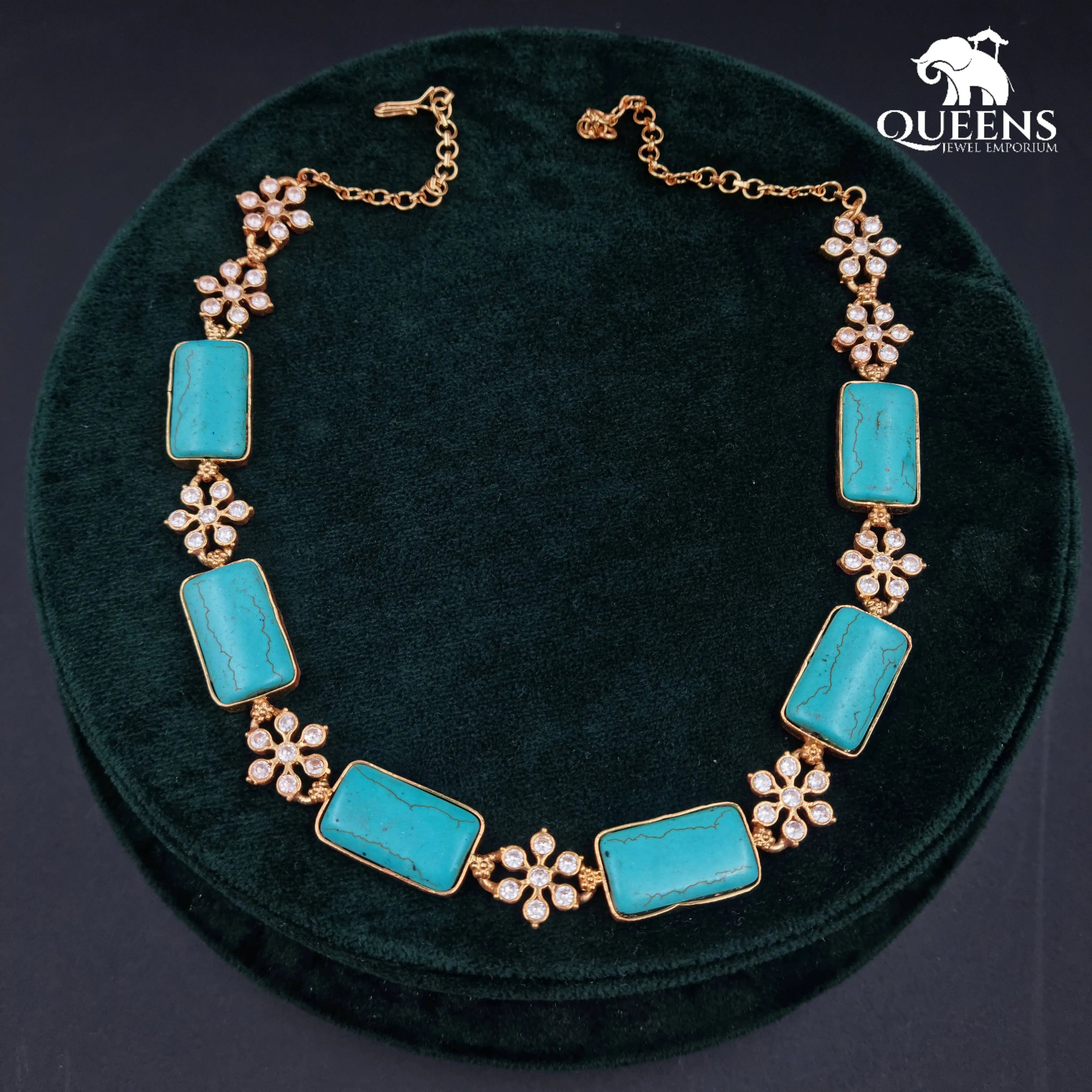 VANDHANA FLORAL NECKLACE - Queens Jewel Emporium
