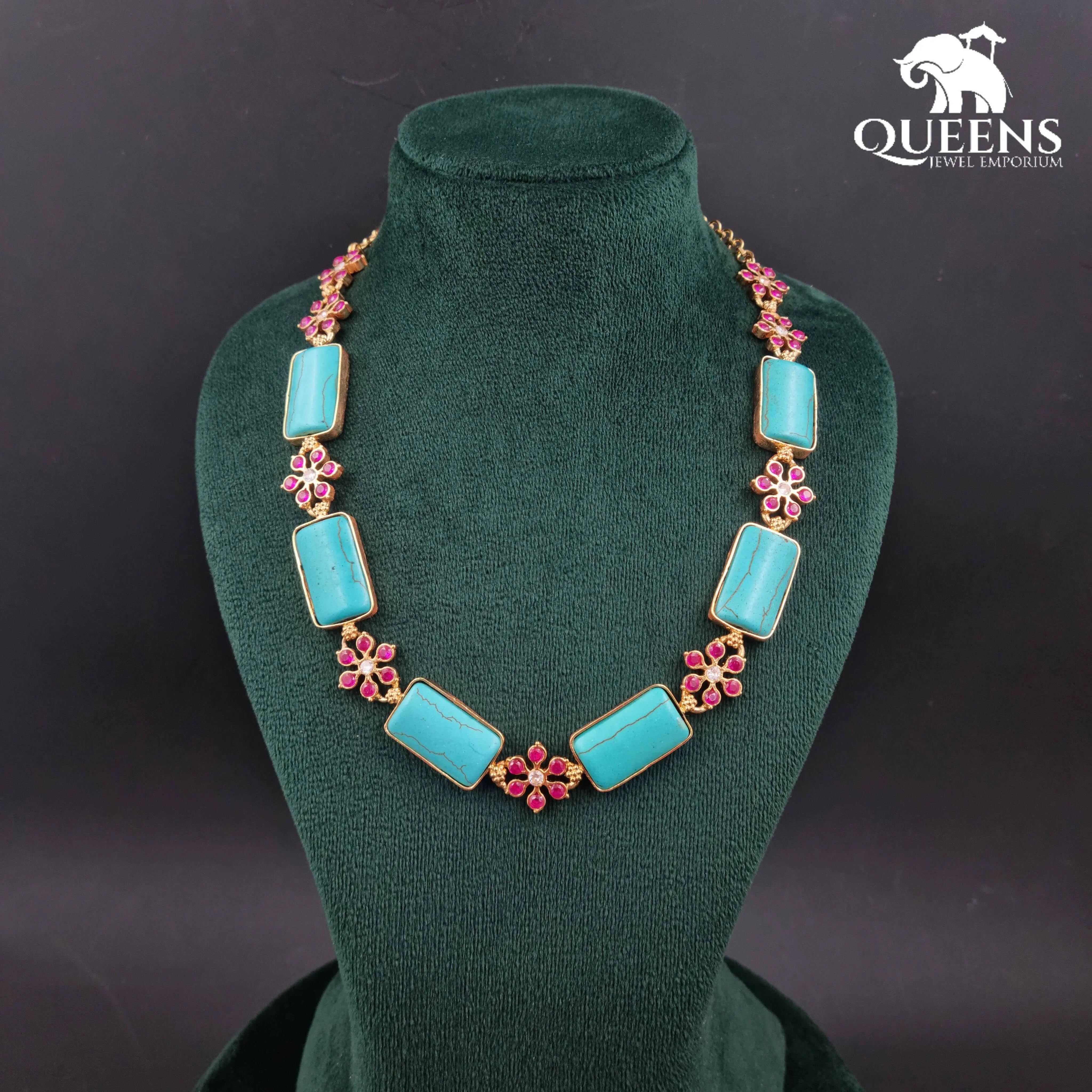 VANDHANA FLORAL NECKLACE - Queens Jewel Emporium