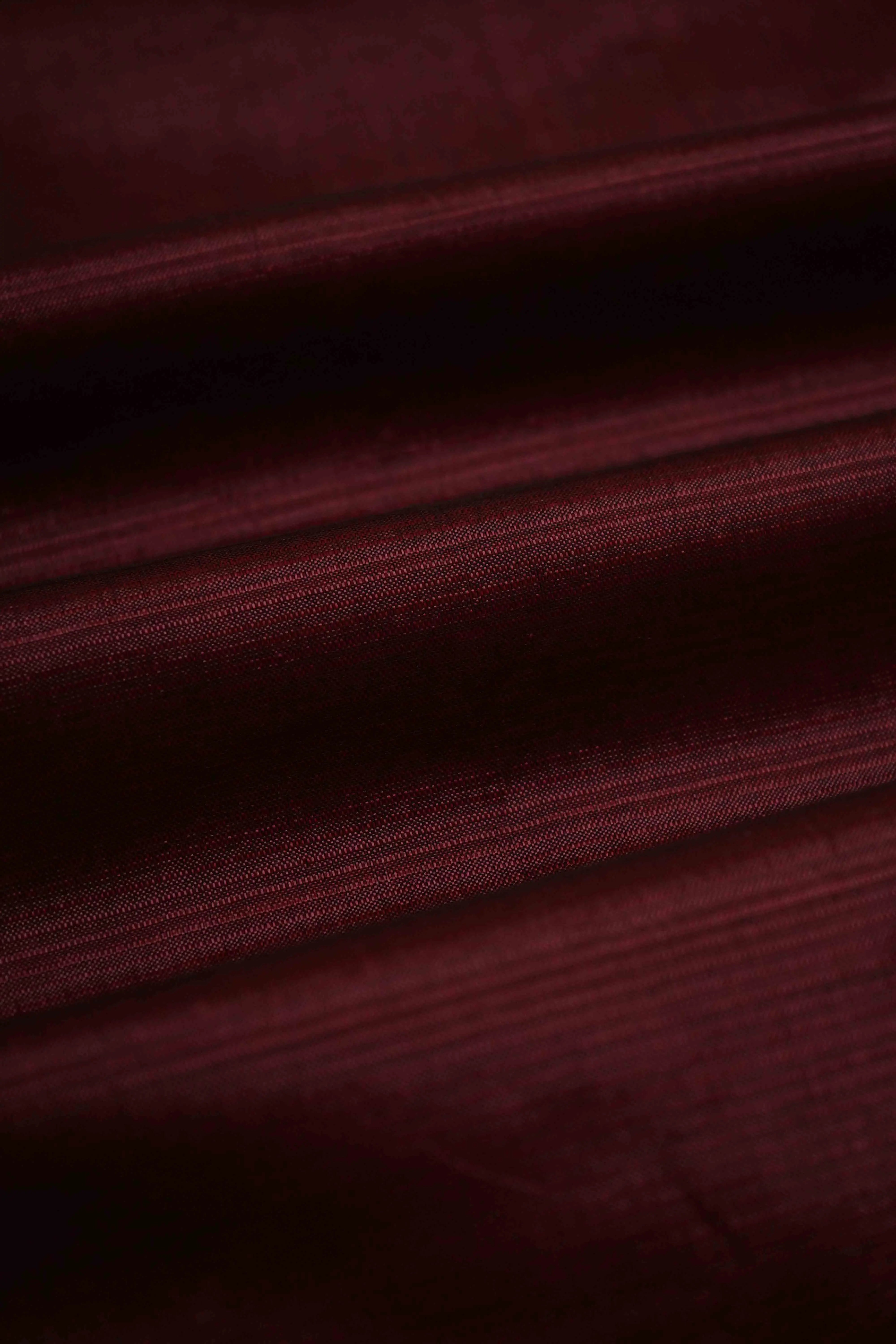 VELVET MAROON WIITH WOVEN BORDER MANGALGIRI SAREE - Queens Jewel Emporium