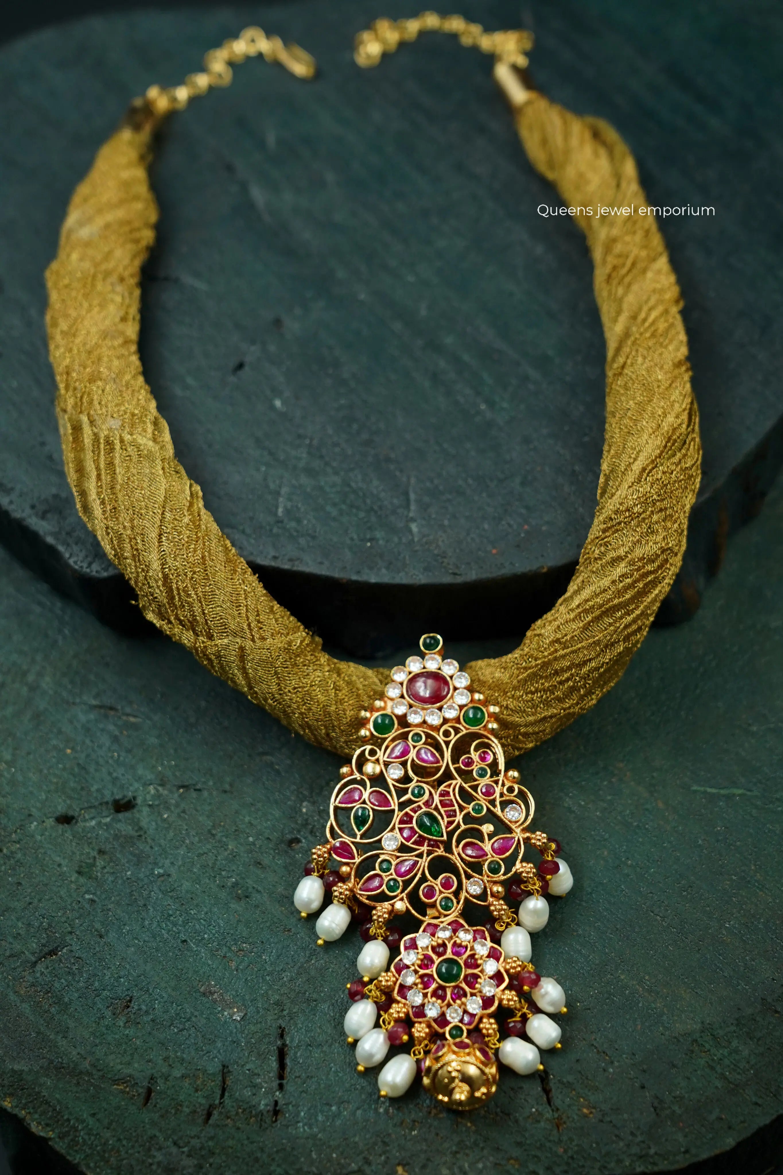 VIDHULYA PENDANT - Queens Jewel Emporium