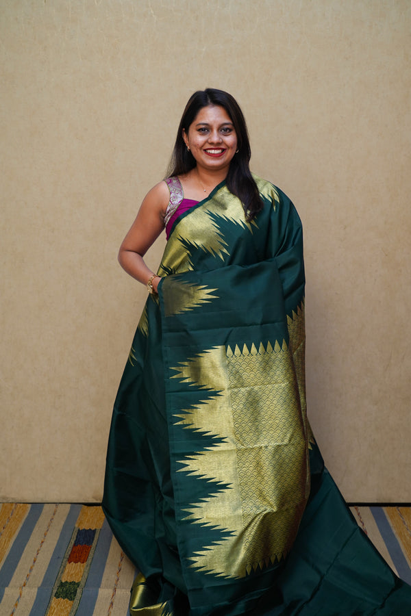 DARK GREEN PURE KANCHIVARAM SILK SAREE - Queens Jewel Emporium