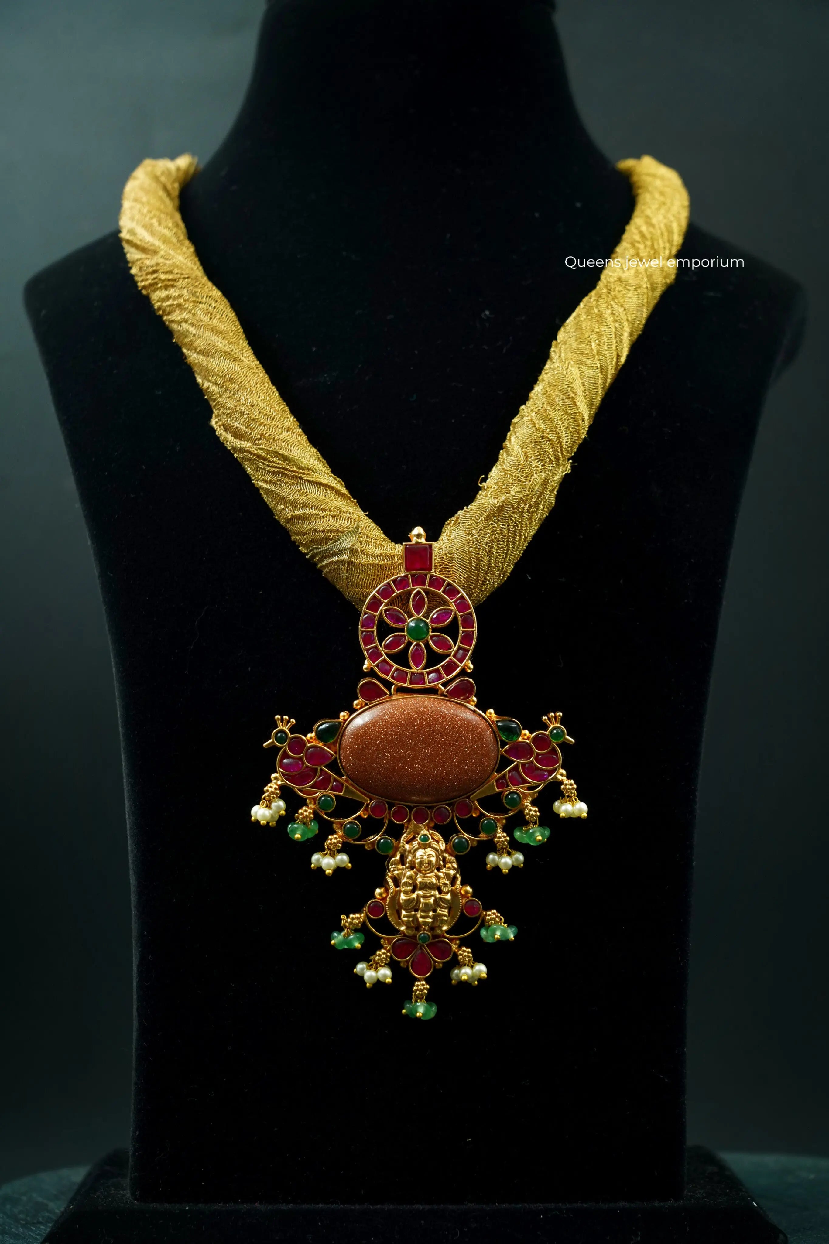 VAIBHAVI PENDANT - Queens Jewel Emporium