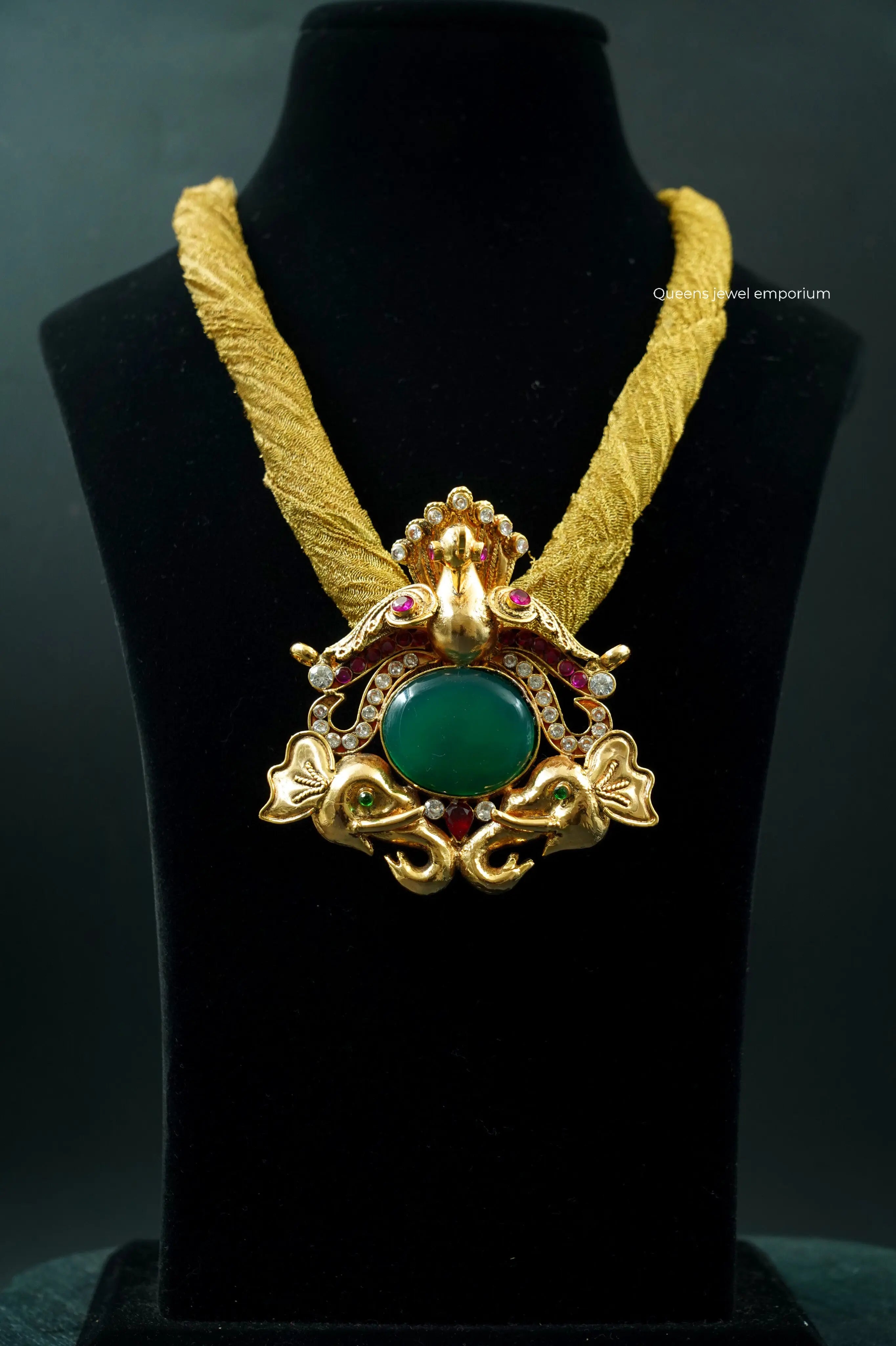 VARNIKA PENDANT - Queens Jewel Emporium
