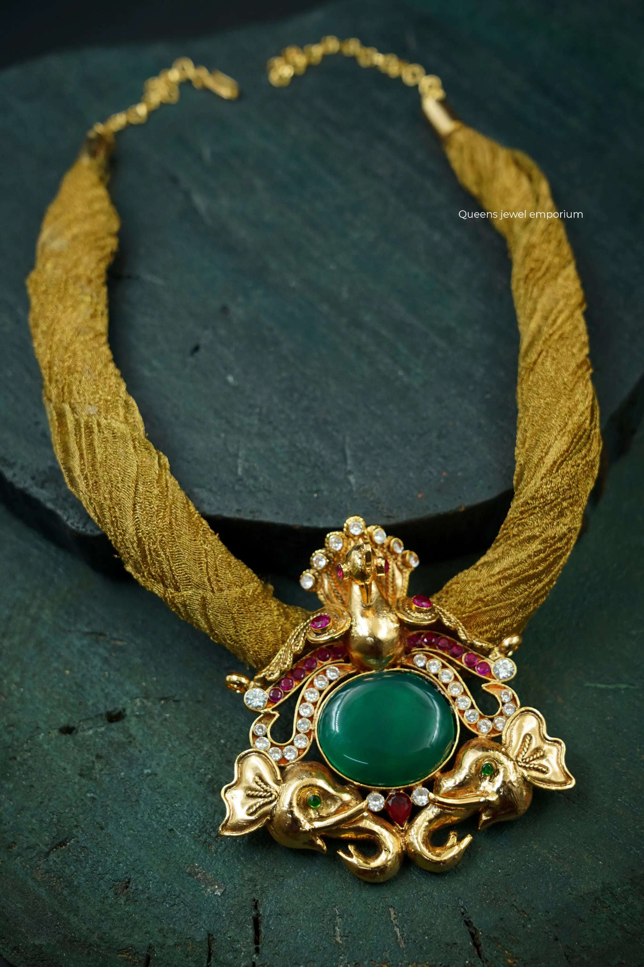 VARNIKA PENDANT - Queens Jewel Emporium