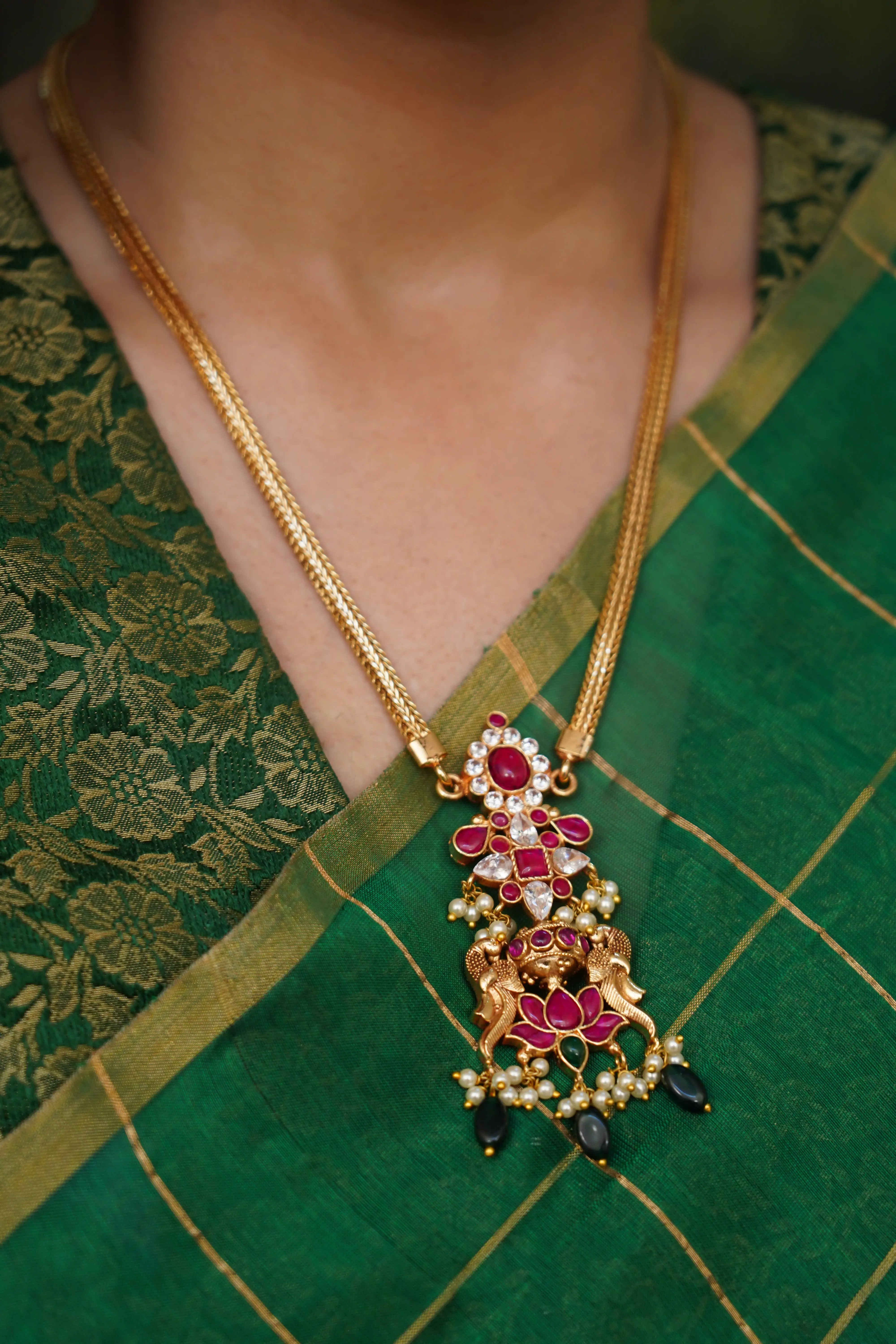 Vasantha Mid Chain Queens_aadi