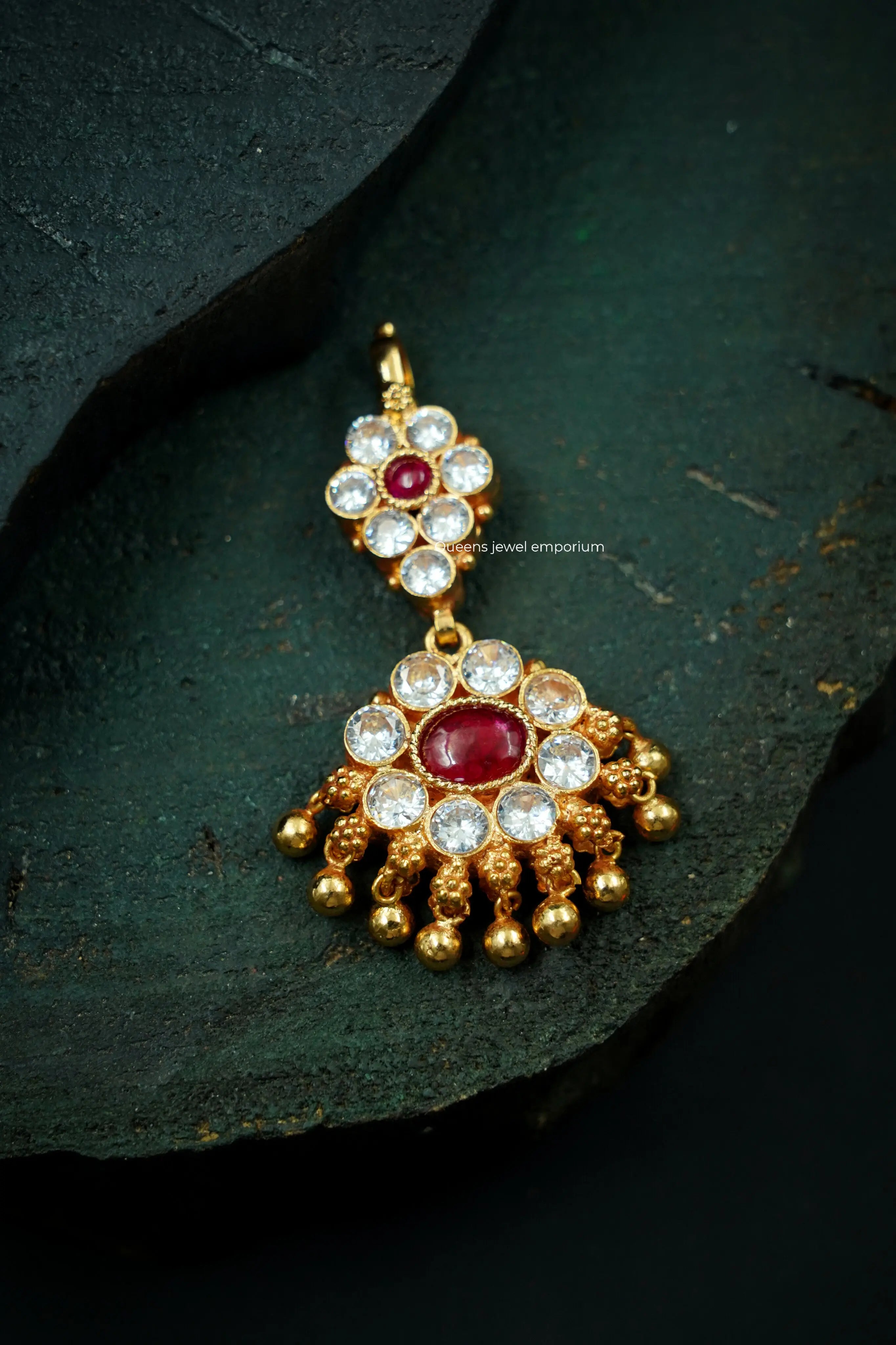 Vidhya pathakam pendant - Queens Jewel Emporium