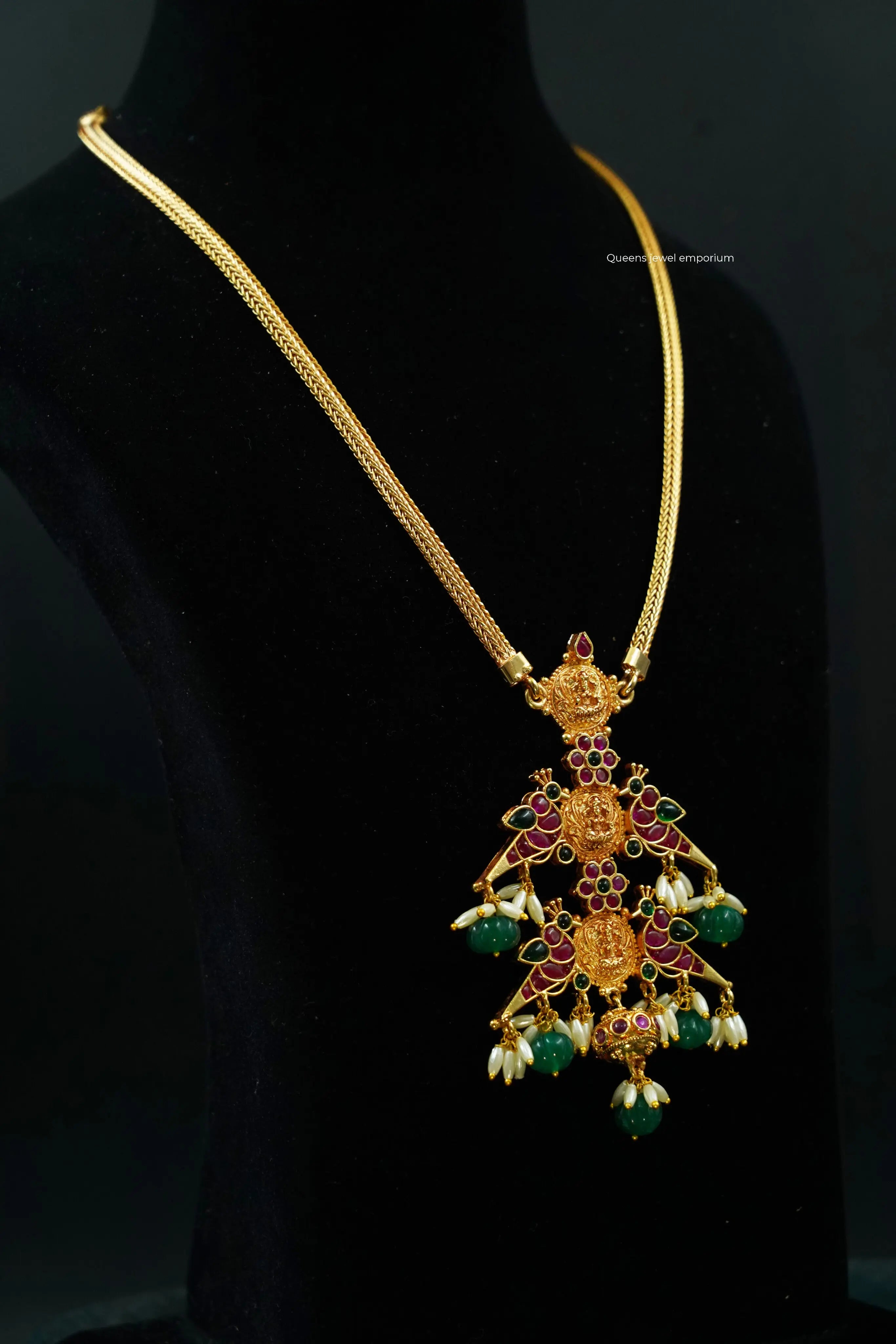 Vrata Mid Chain Queens_collections_add