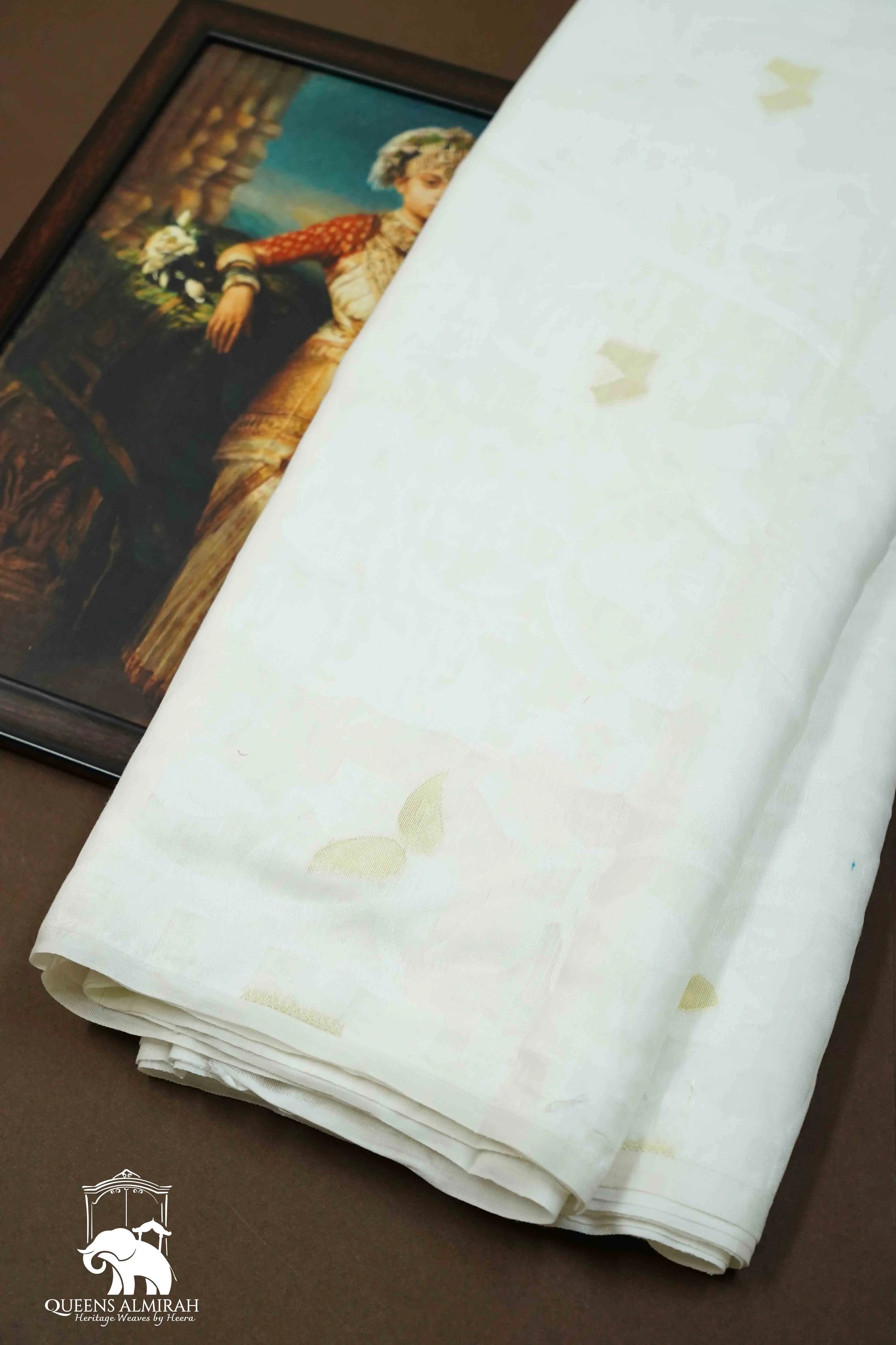 WHITE JAMDANI COTTON SAREE - Queens Jewel Emporium