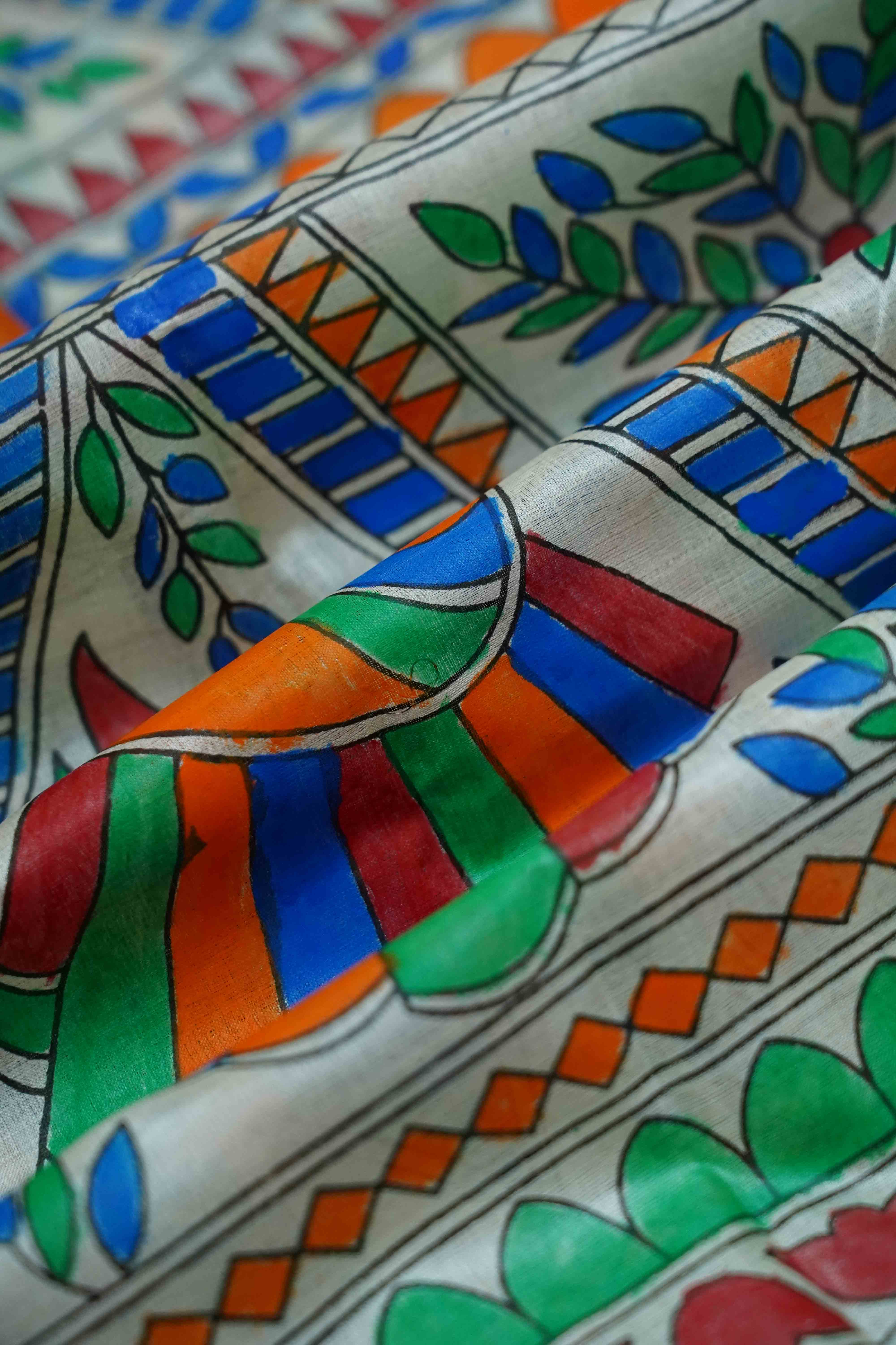 WHITE MADHUBANI HAND PAINTED PURE TUSSAR SILK SAREE 1 - Queens Jewel Emporium