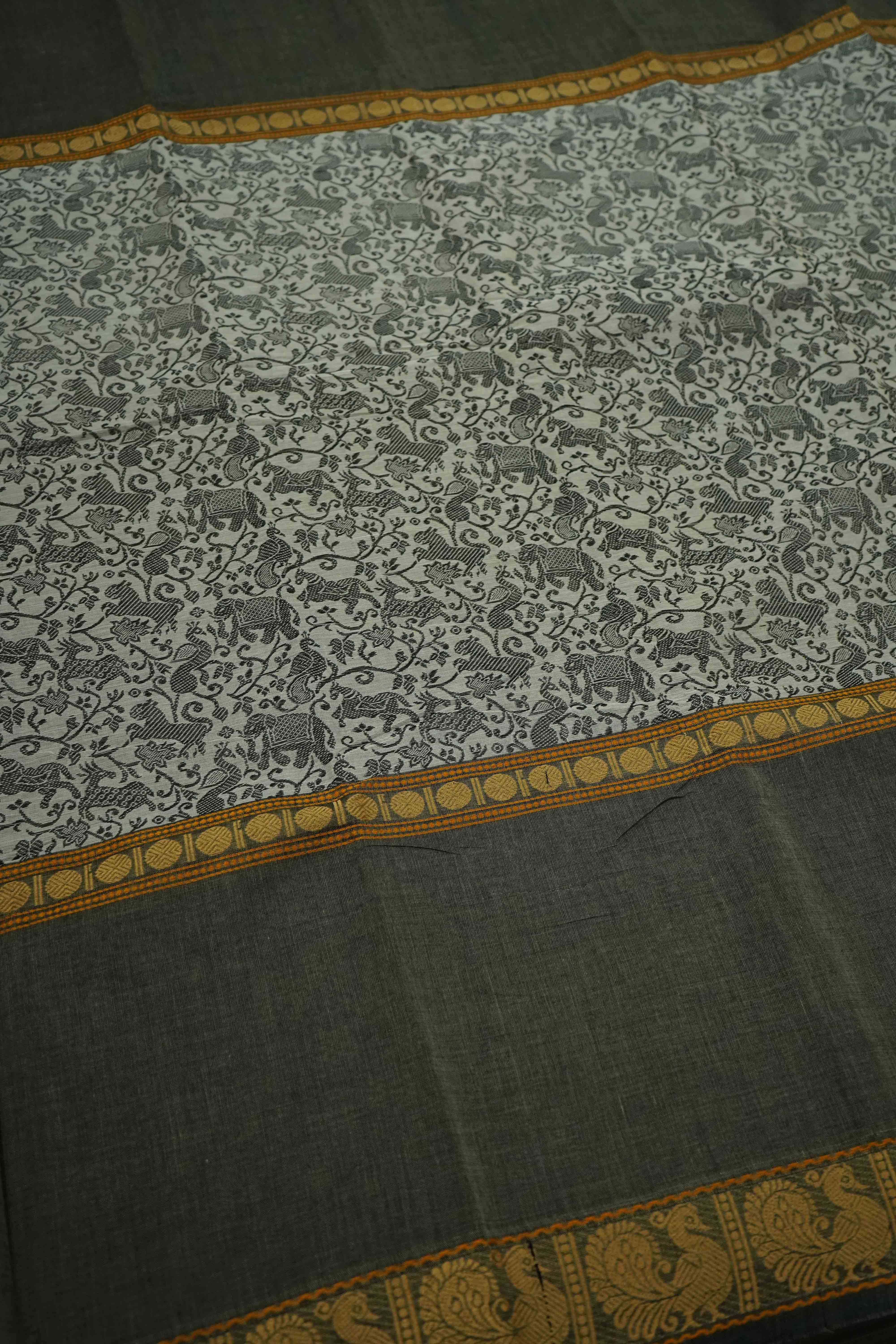 WHITE WITH GREY KANCHI COTTON SAREE - Queens Jewel Emporium