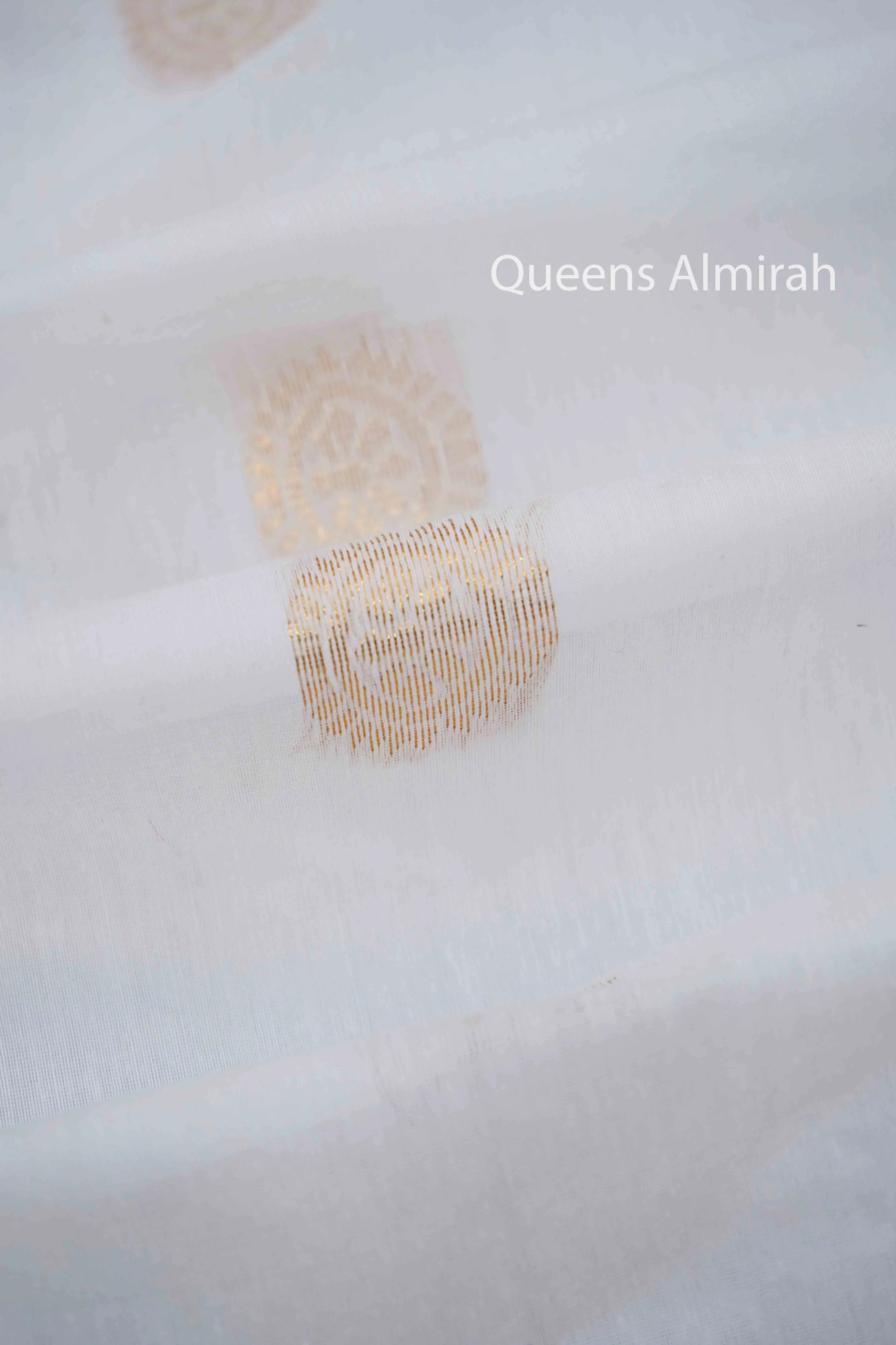 WHITE WITH ORANGE SEMI GADWAL SILK COTTON SAREE - Queens Jewel Emporium