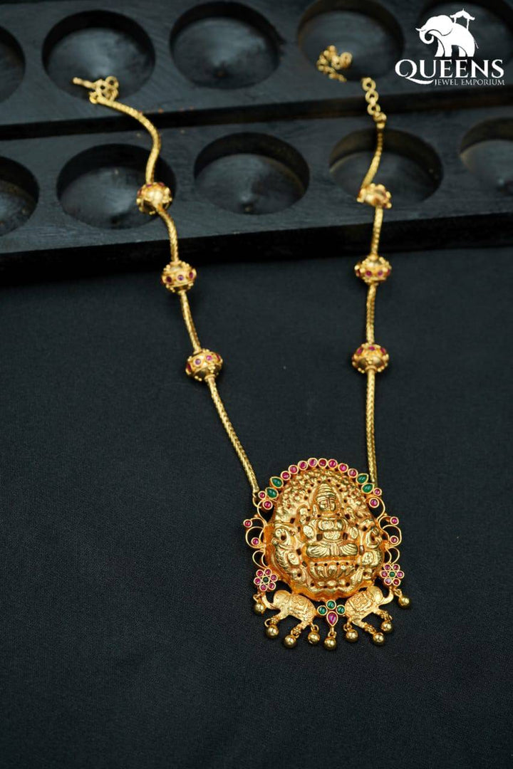 DHEVATHAI LOOK - Queens Jewel Emporium