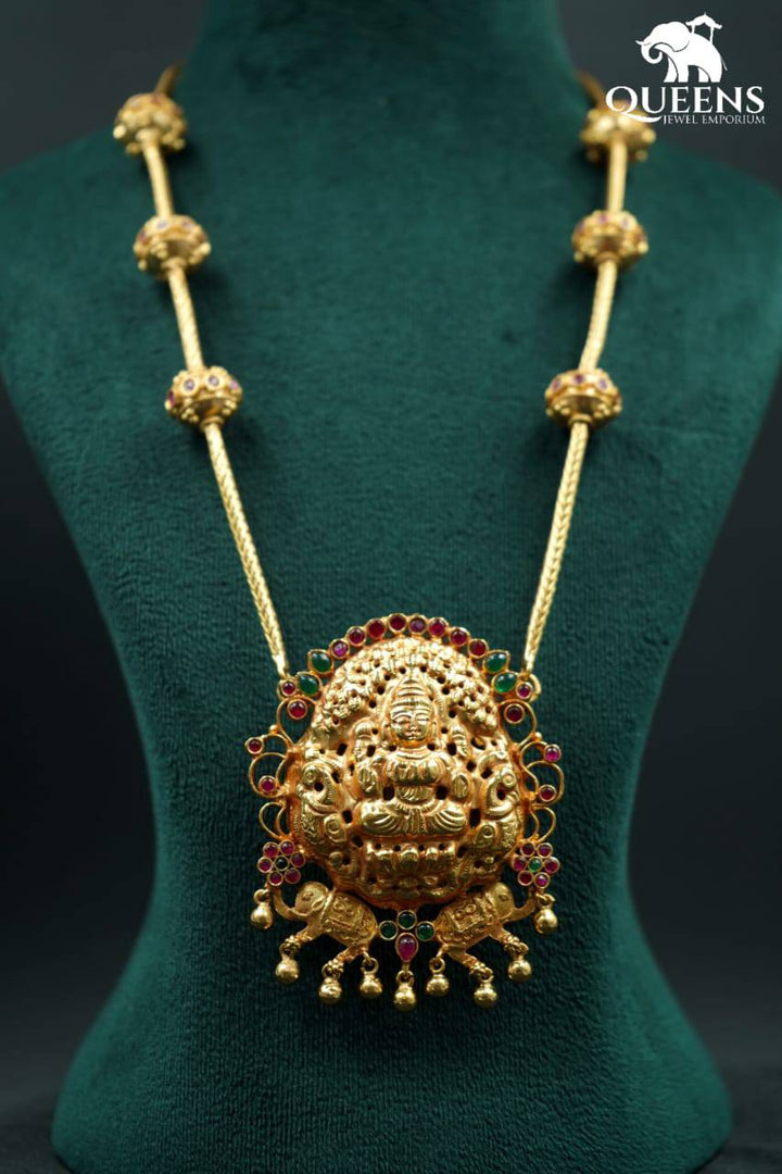 DHEVATHAI LOOK - Queens Jewel Emporium