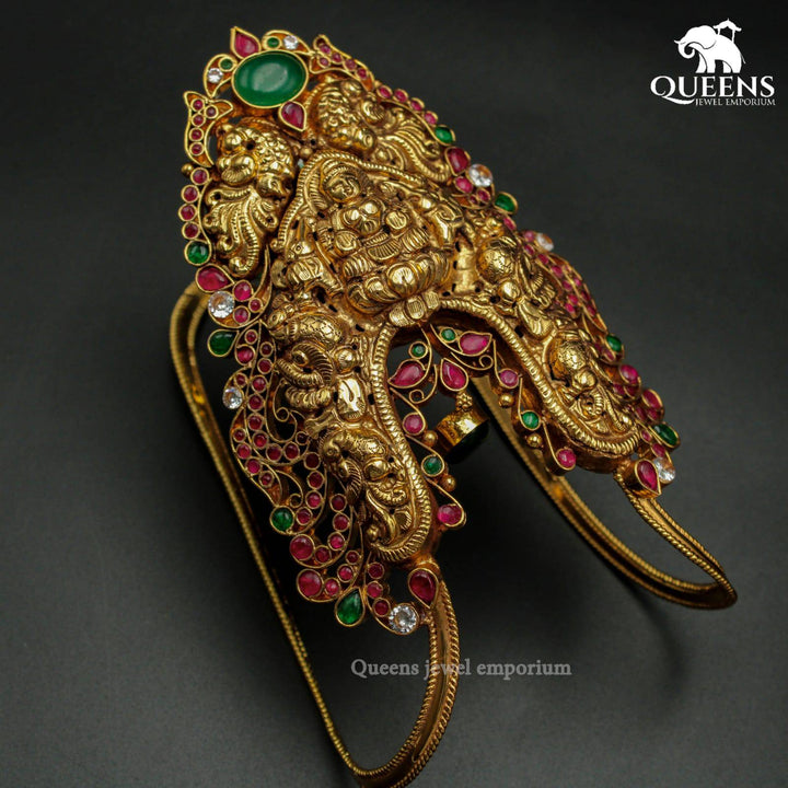 YUVARANI LOOK - Queens Jewel Emporium