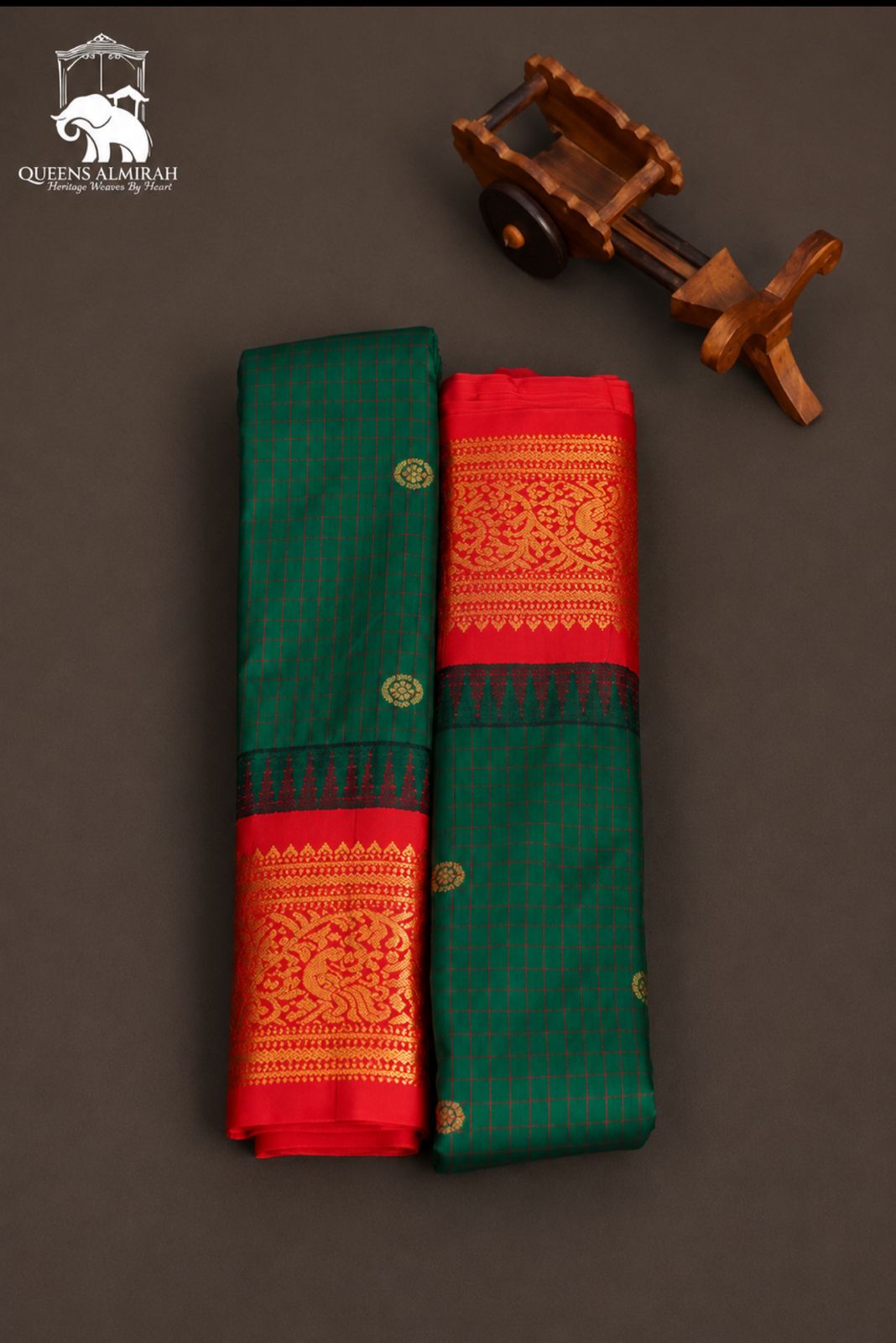 Dark Green Kattam With Red Border Semi Gadwal Silk Saree