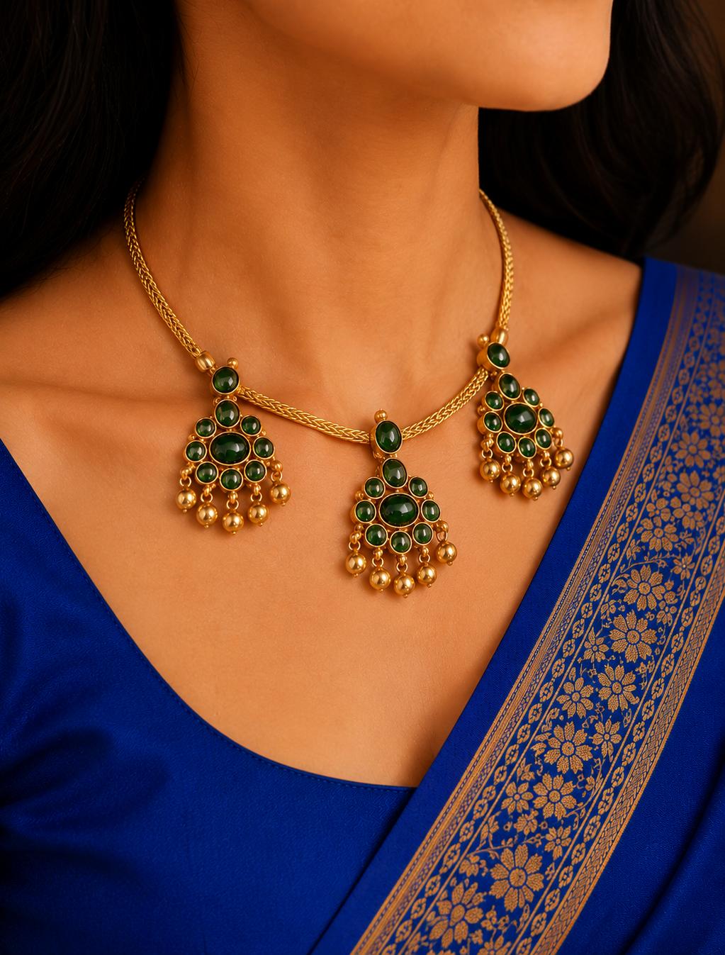 Moonu Pathakam Adigai - Green