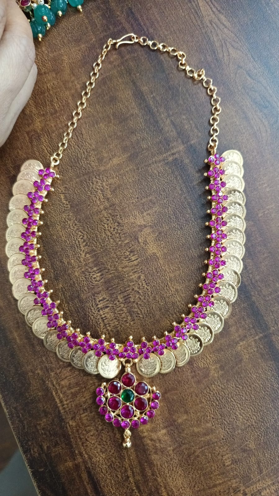 Kasu necklace