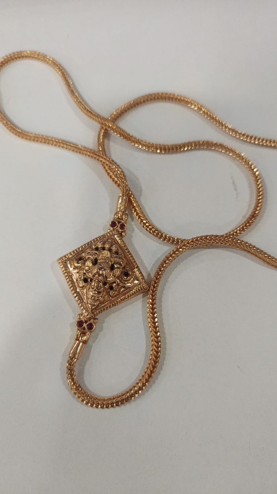 Mugappu chain