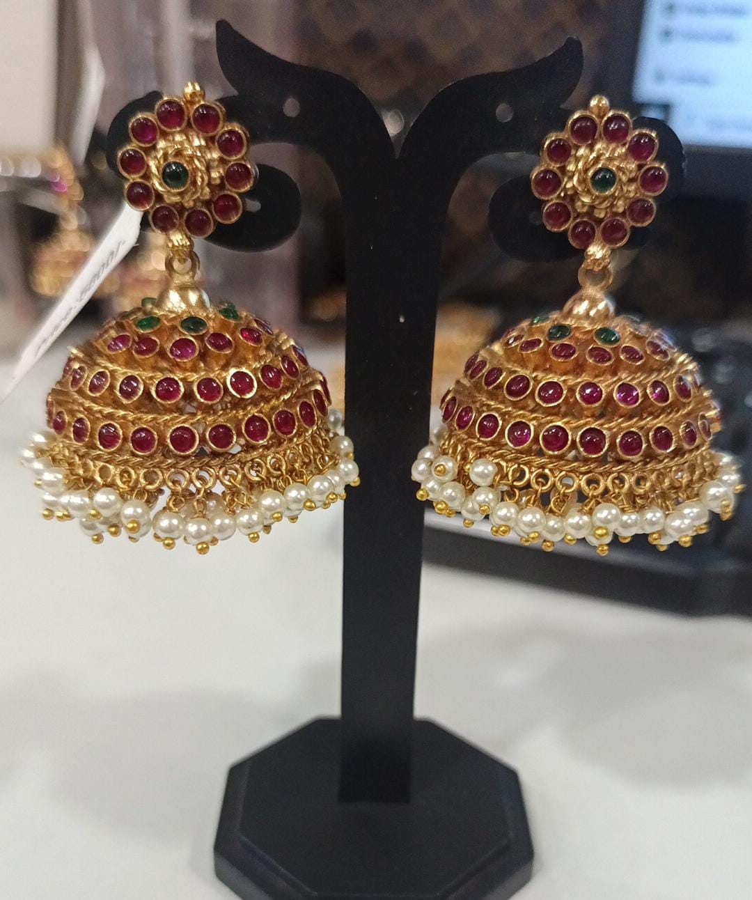 Jhumka