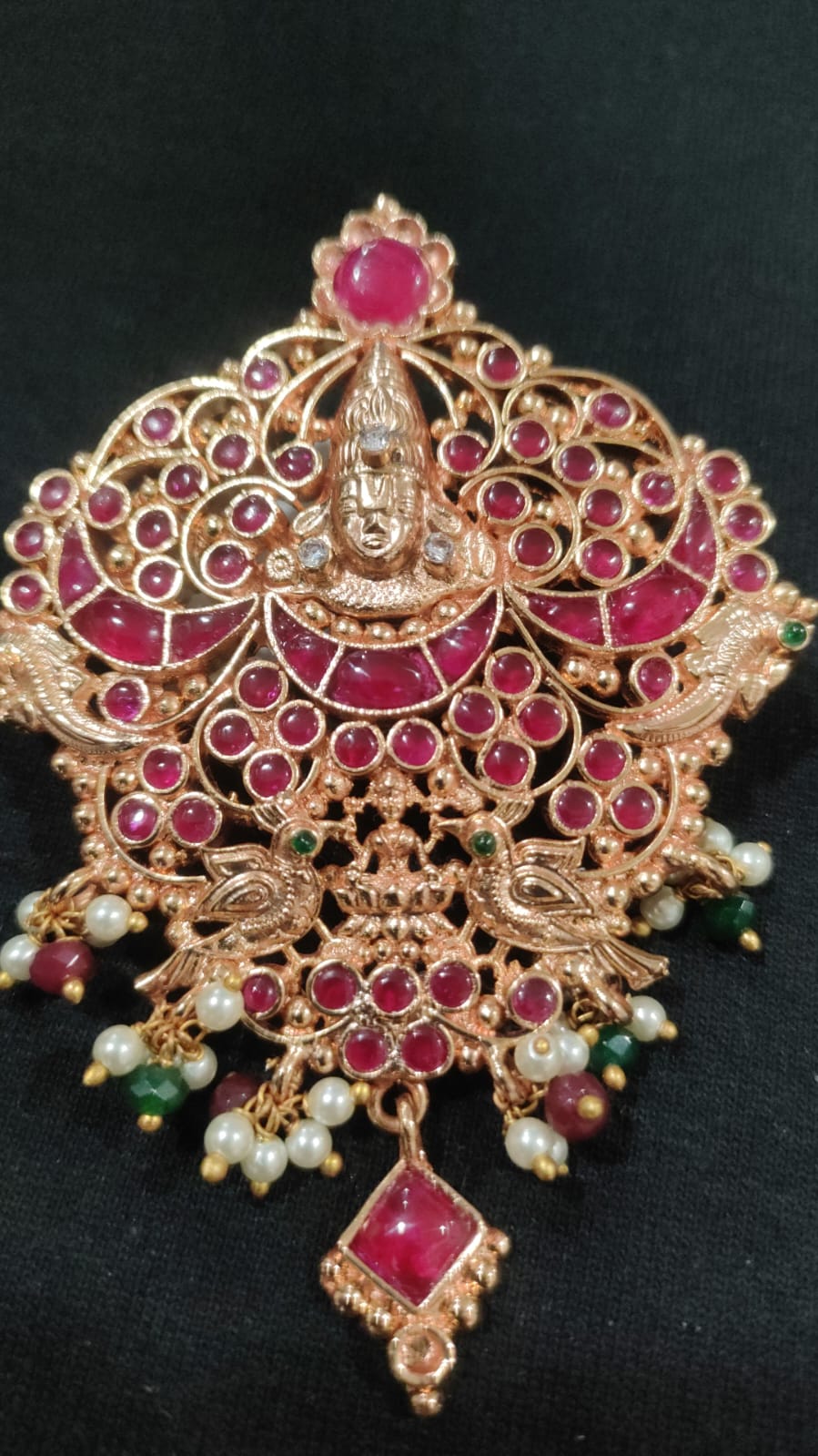 Lakshmi Peacock kemp pendant