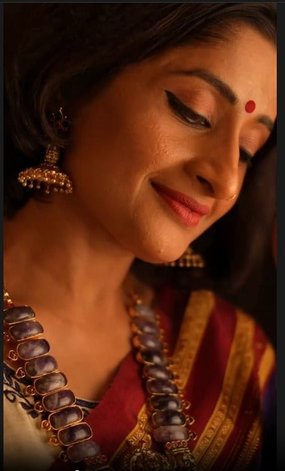 MADHUBALA LOOK - Queens Jewel Emporium