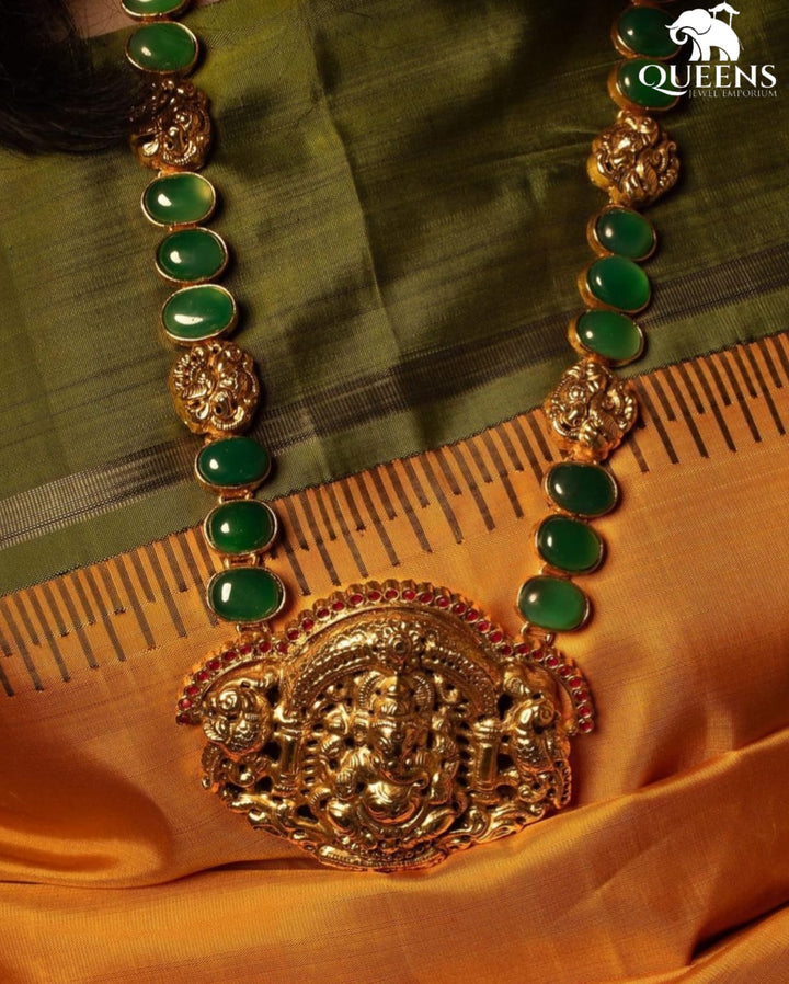 POONGOTHAI LOOK - Queens Jewel Emporium