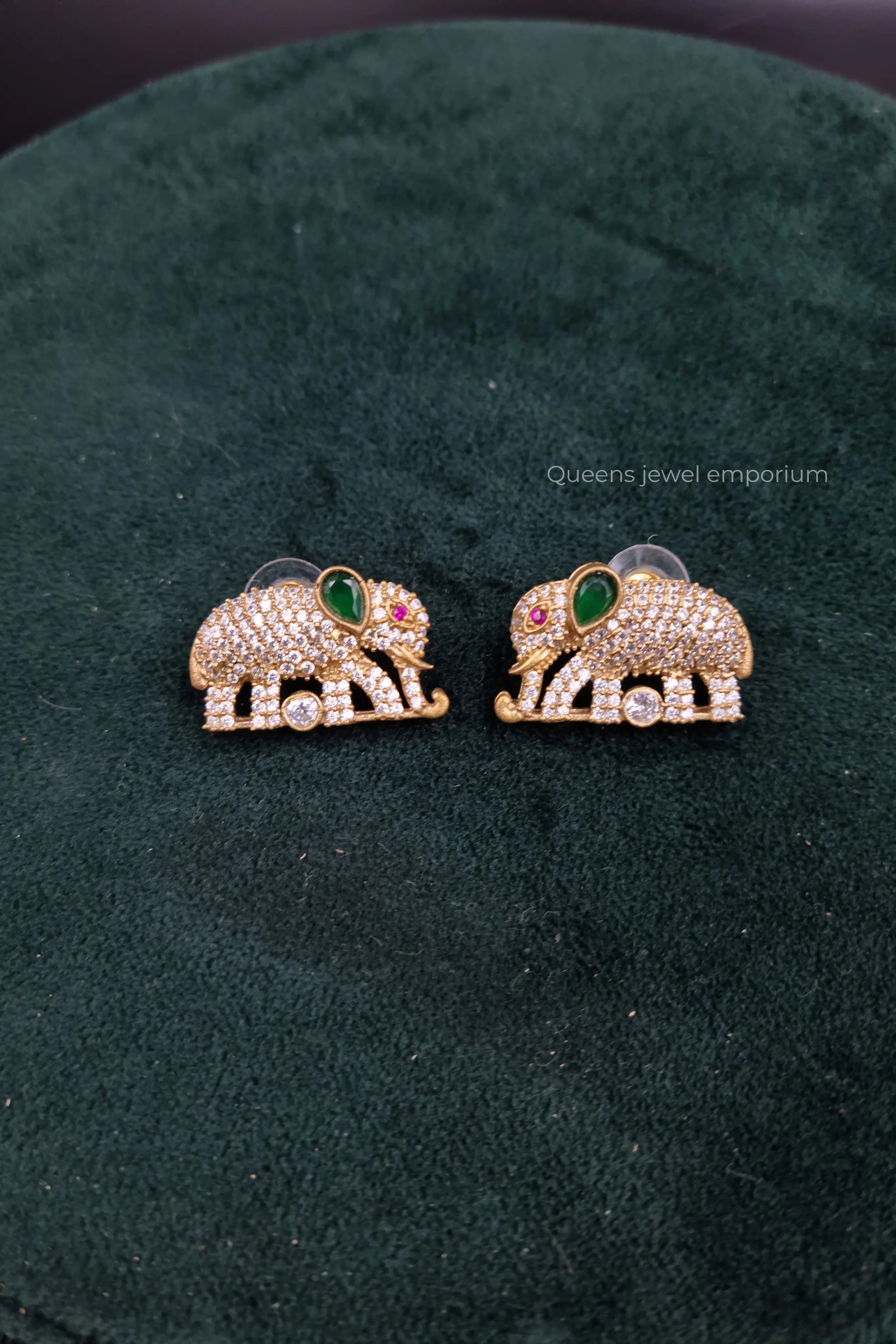 YASHWANTHI HARAM - Queens Jewel Emporium