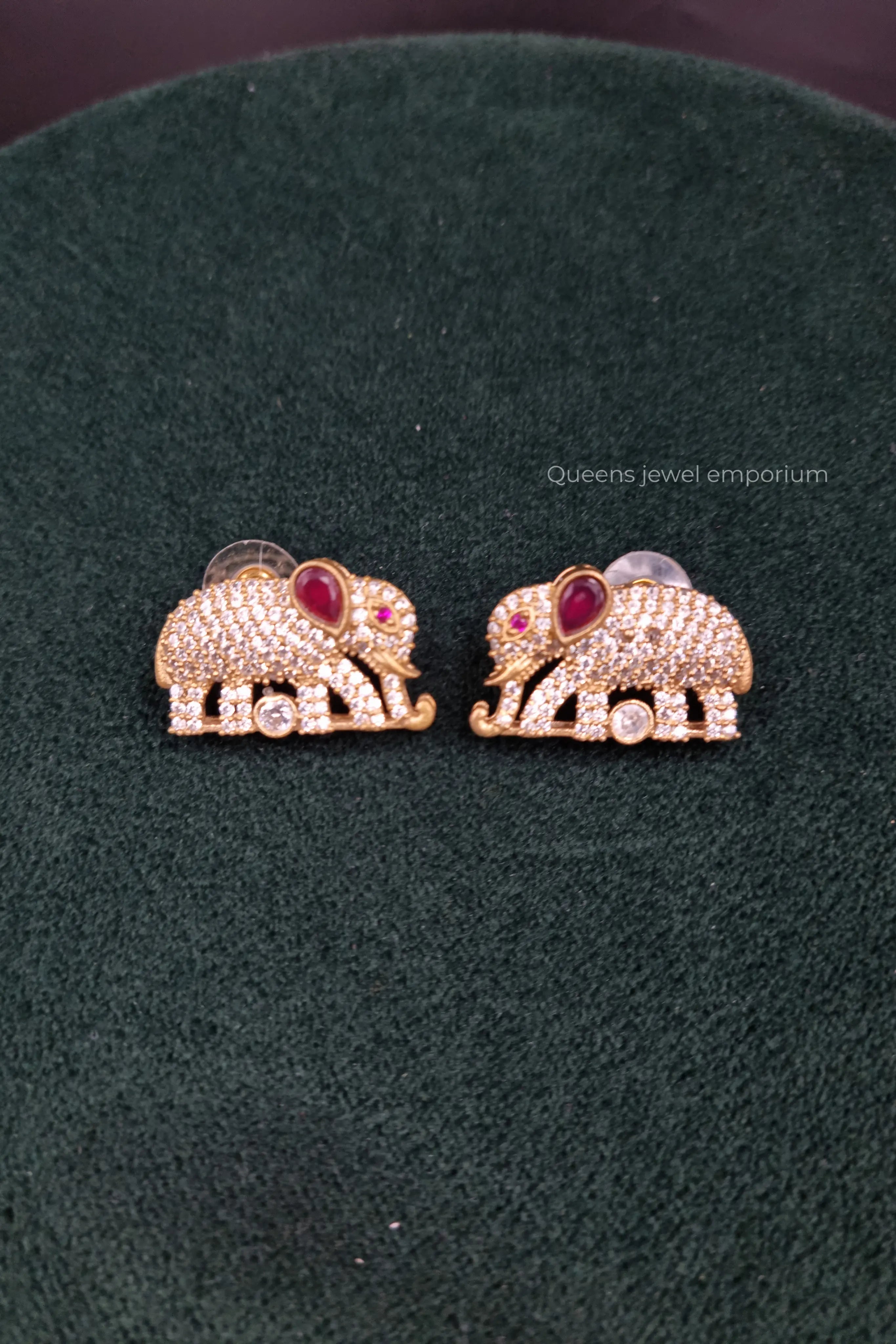 YASHWANTHI HARAM - Queens Jewel Emporium