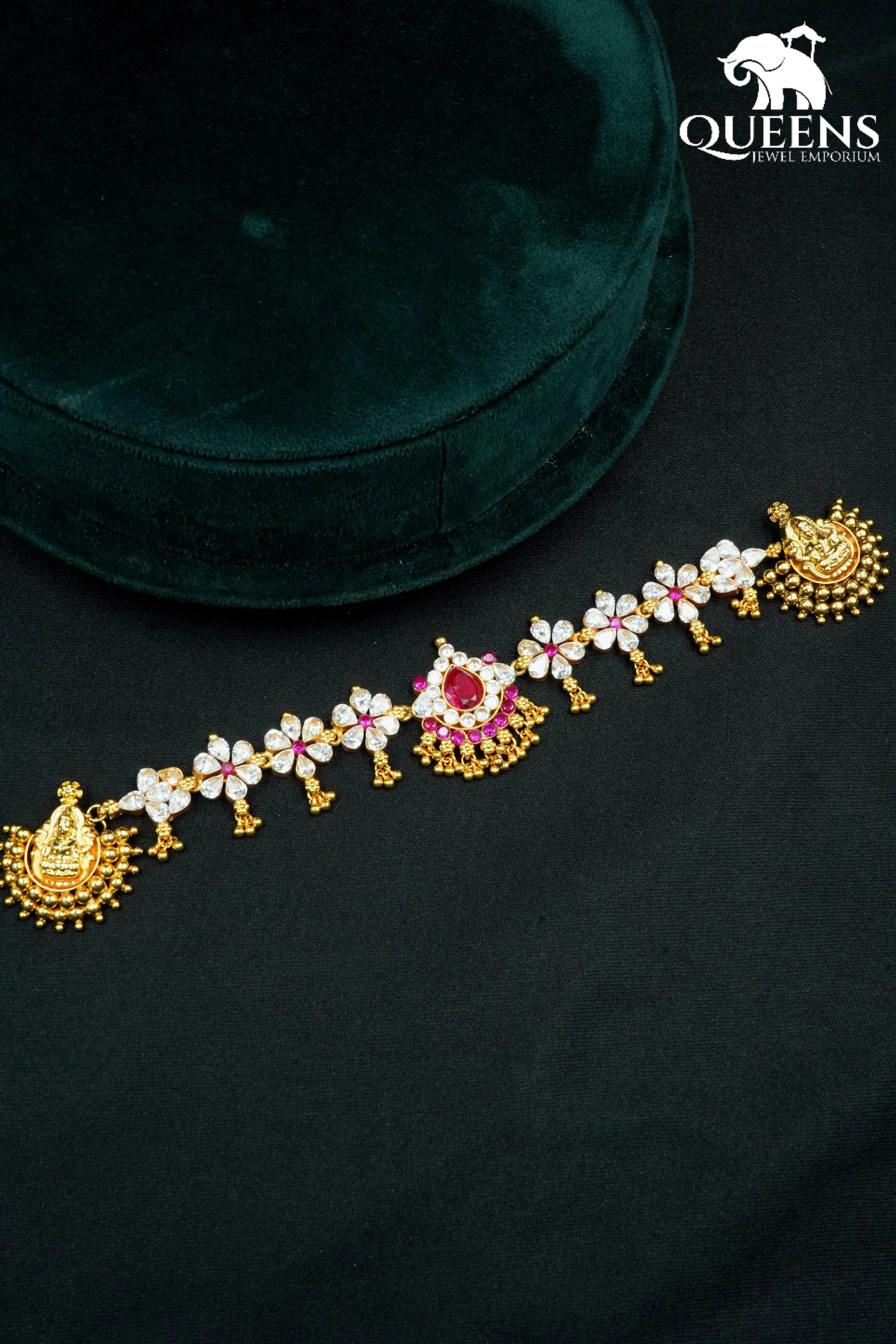YUVARANI LOOK - Queens Jewel Emporium