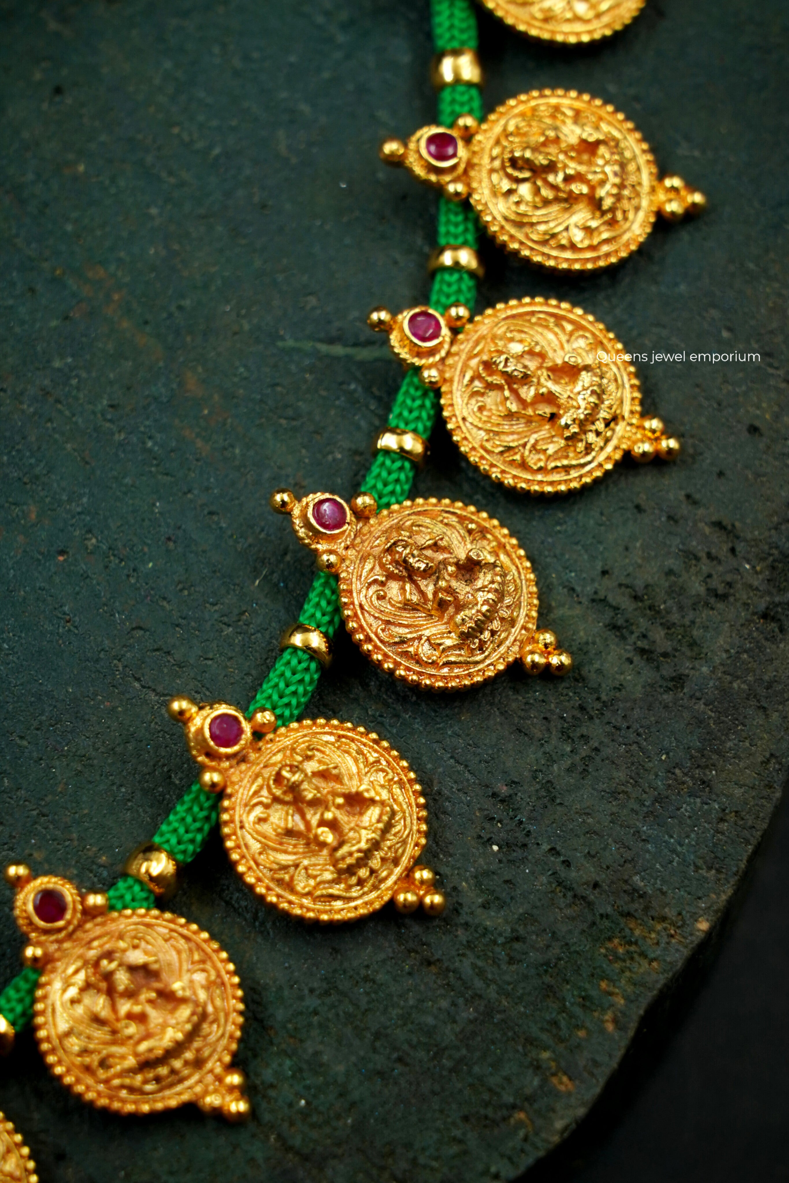 Traditional lakshmi kasu haram-Statement kasu haram