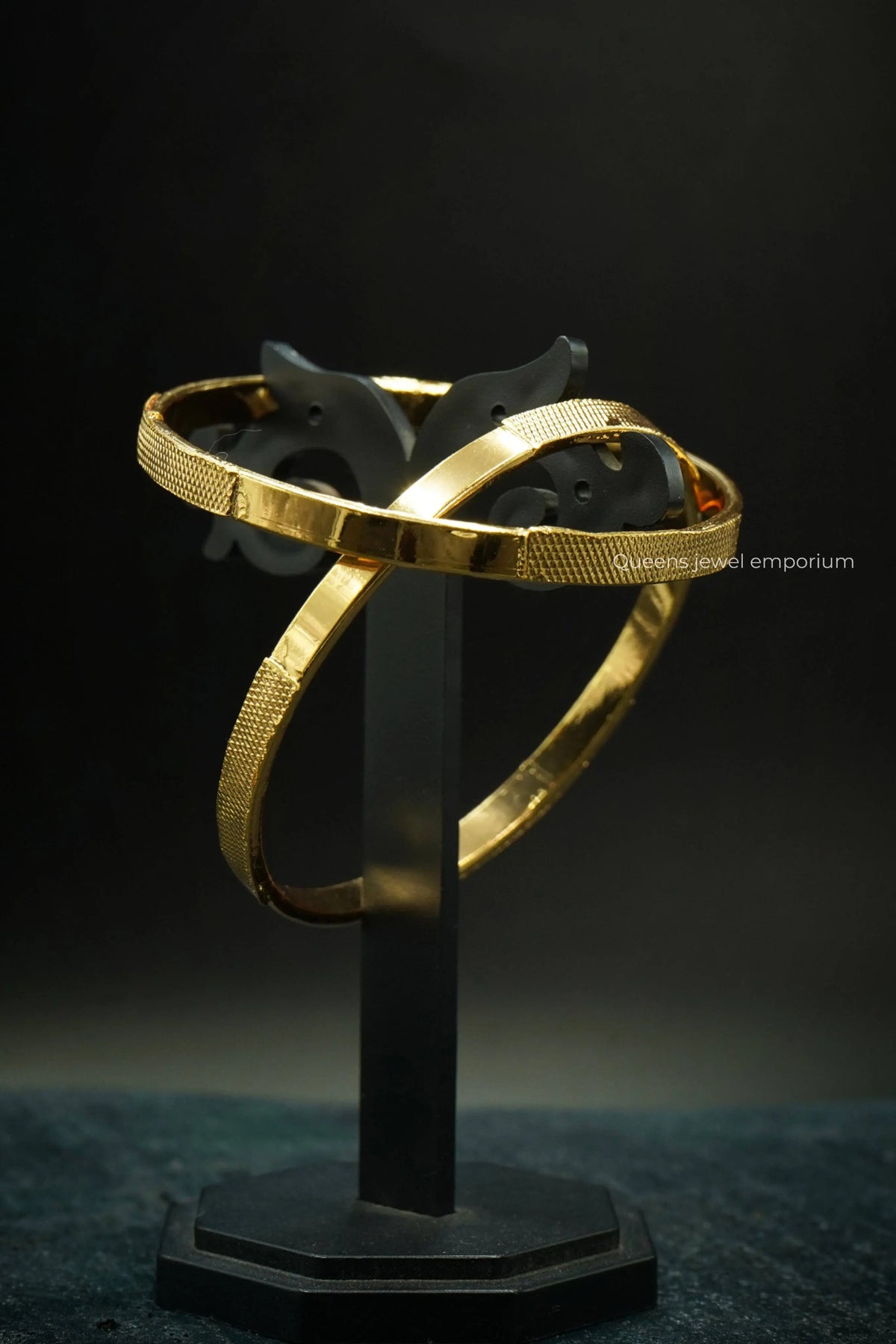 Elegant plain bangle pair-Subtle gold finish bangles