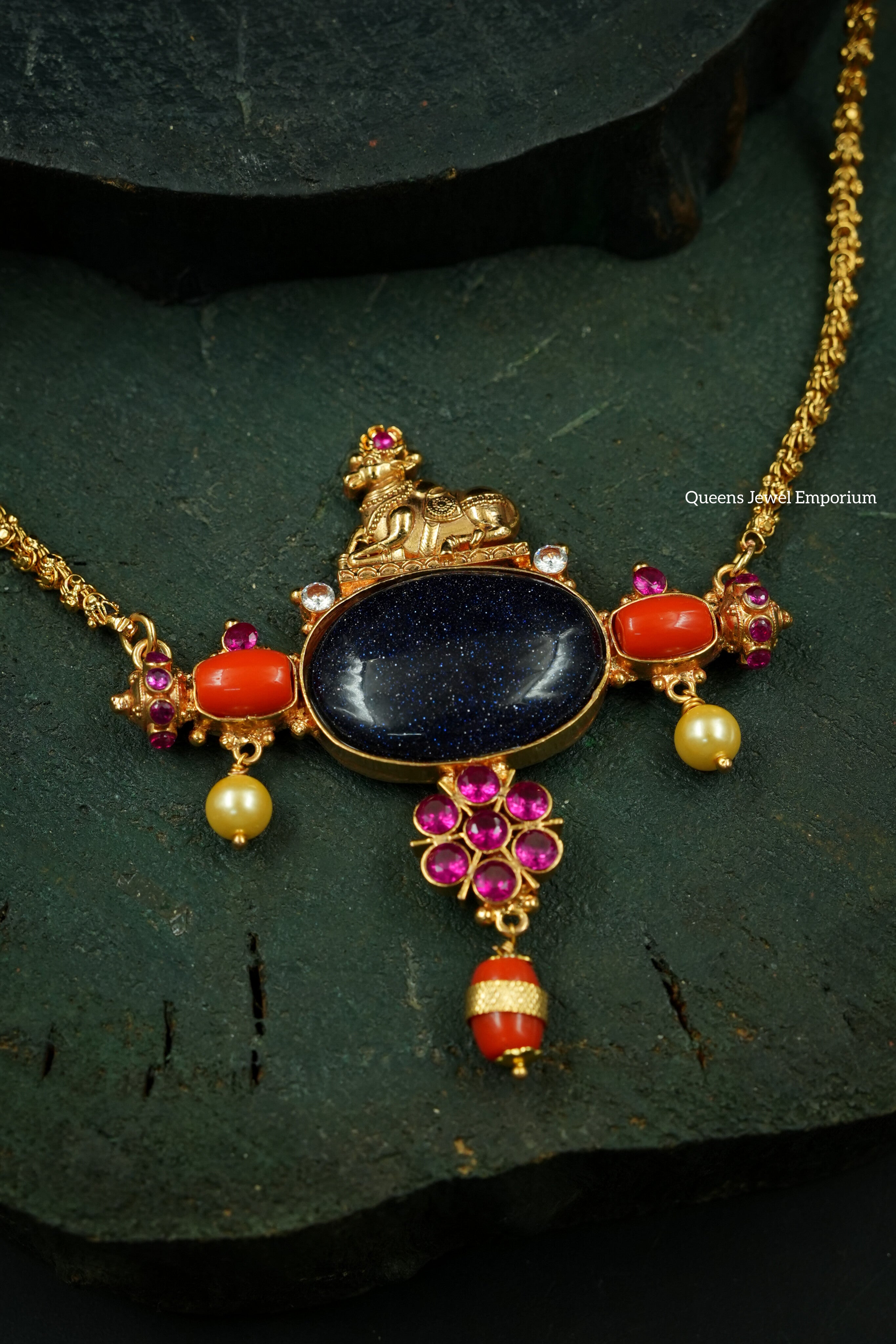 Ethnic traditional jewellery-Classic modern jewellery
