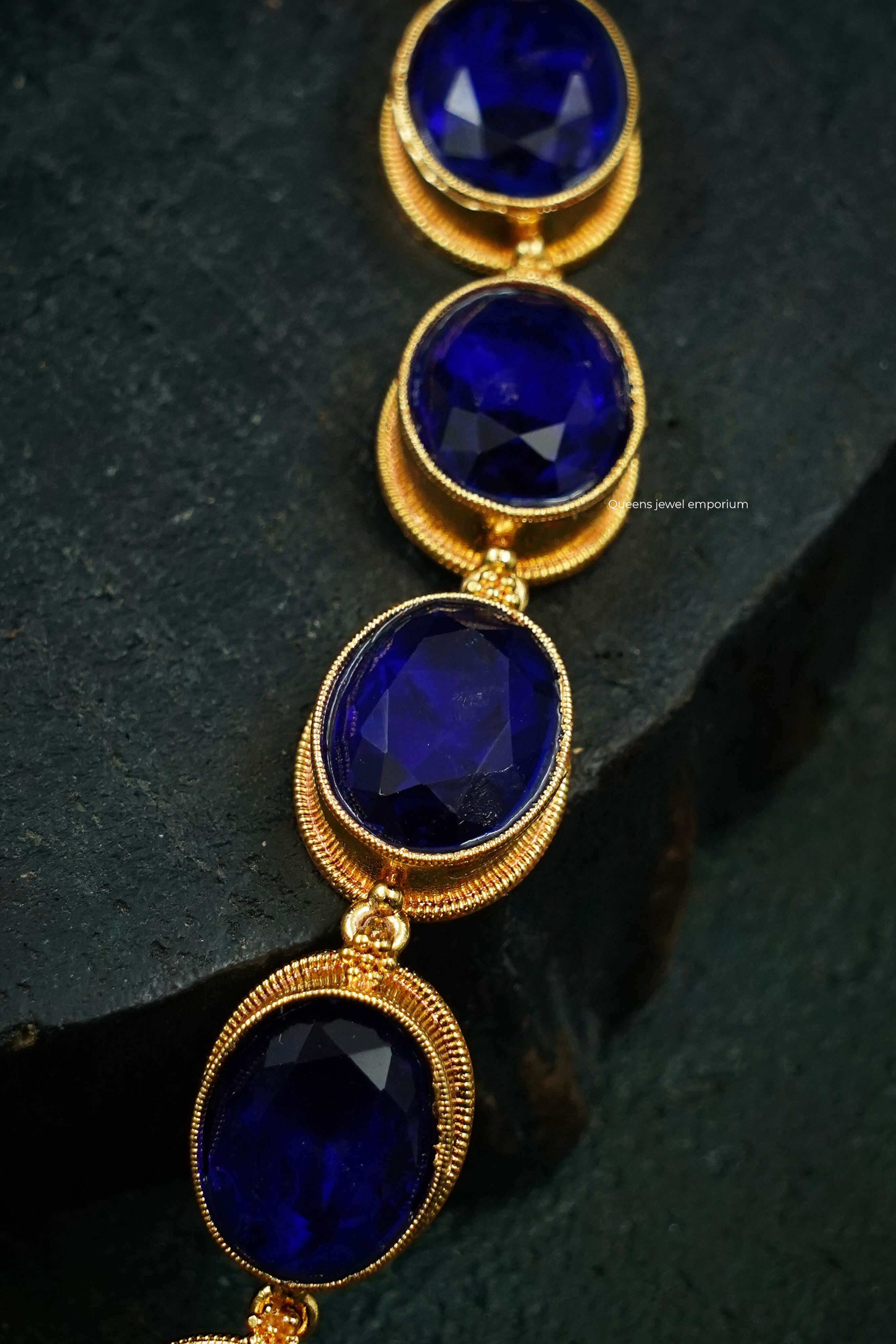 Blue cut stone haram-Zircon stone haram